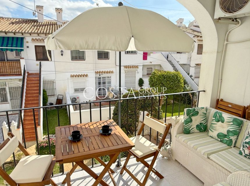 Resale - House -
Torrevieja