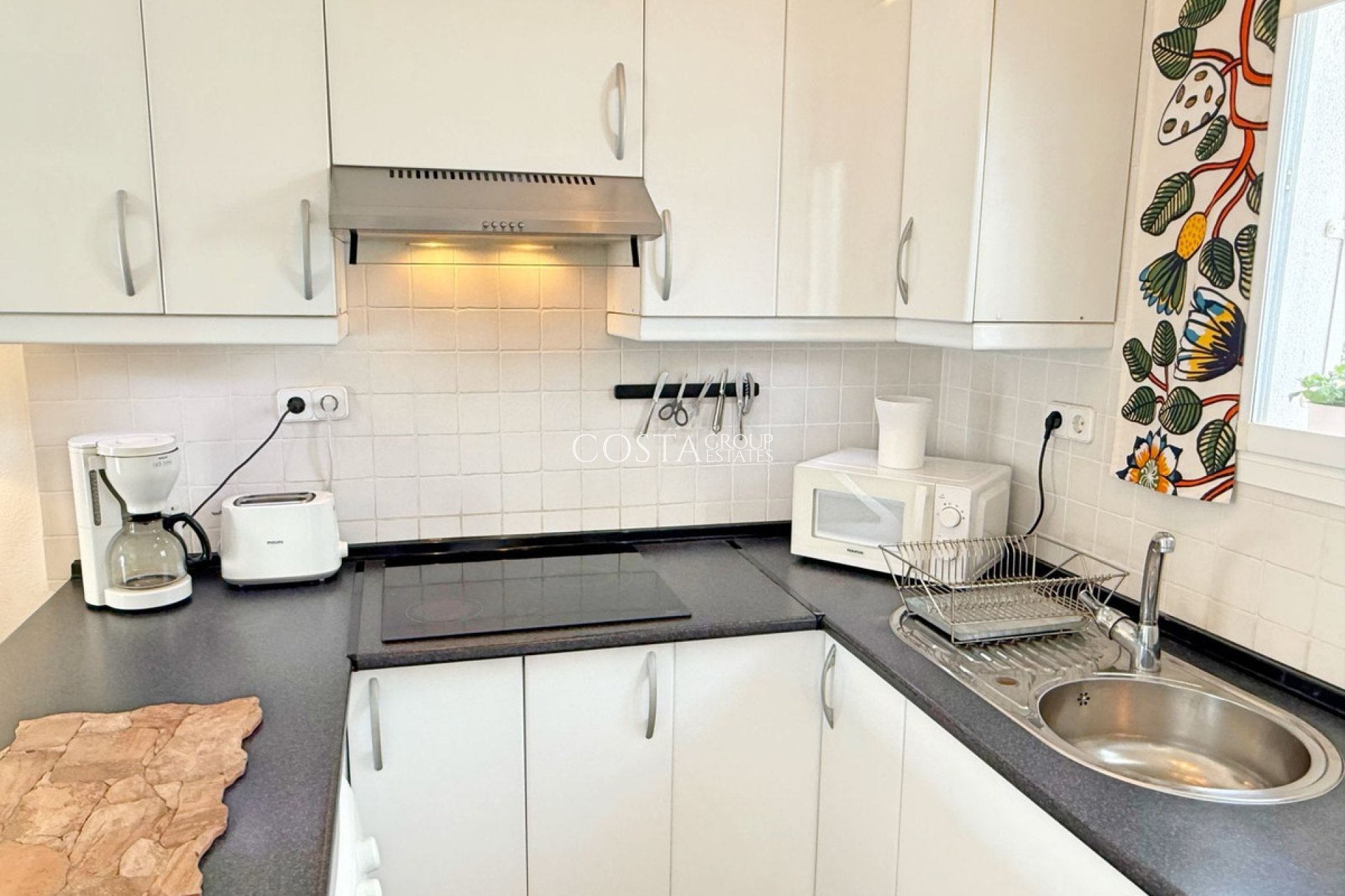 Resale - House -
Torrevieja