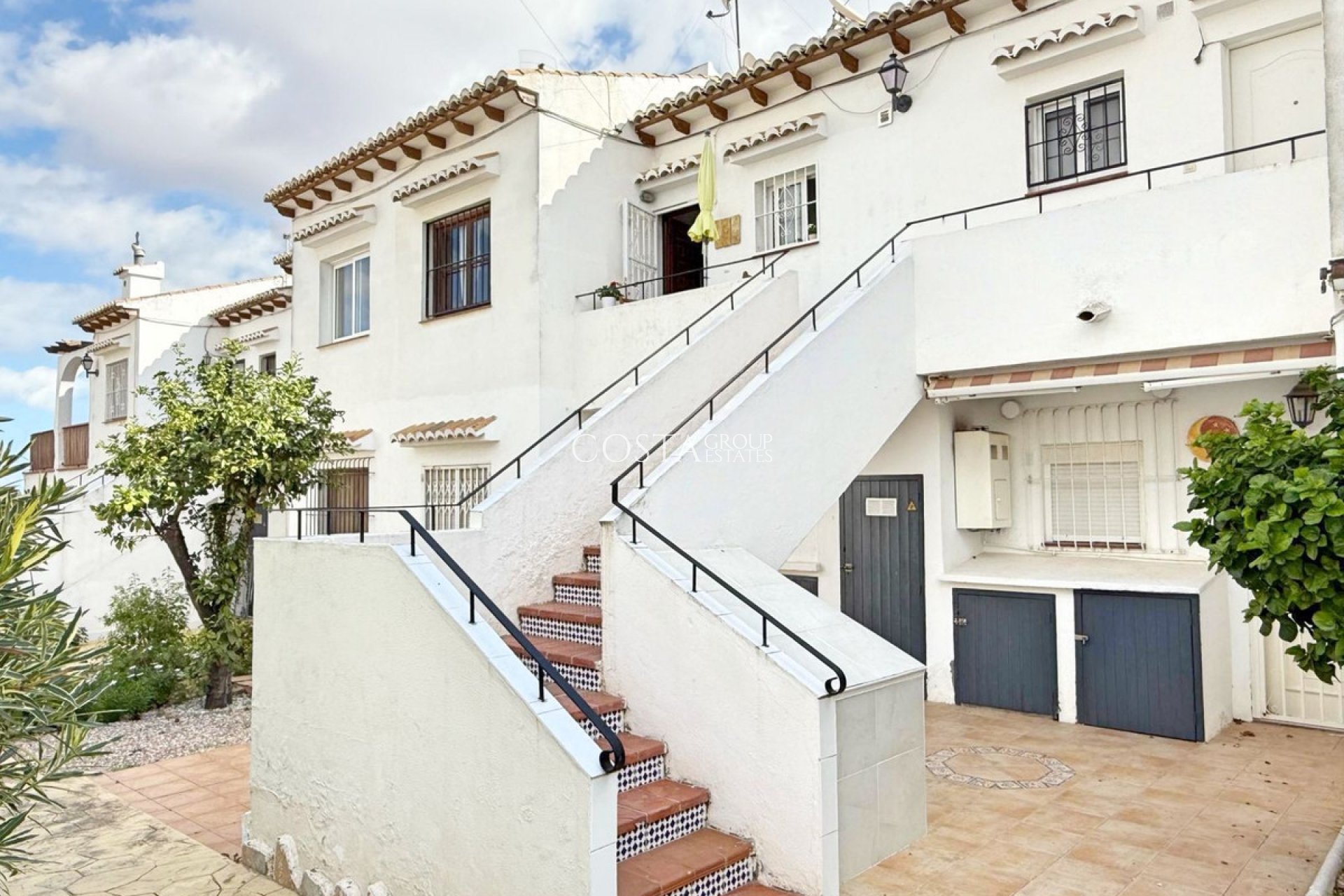 Resale - House -
Torrevieja