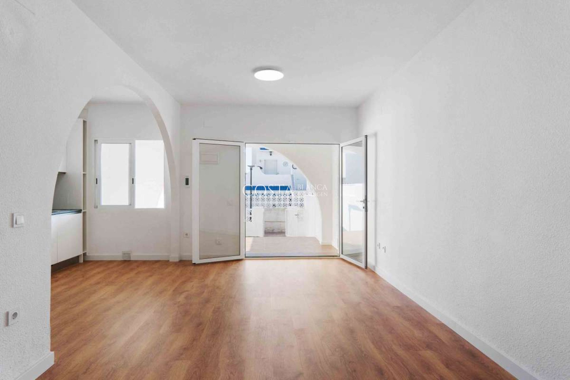 Resale - House -
Villamartín