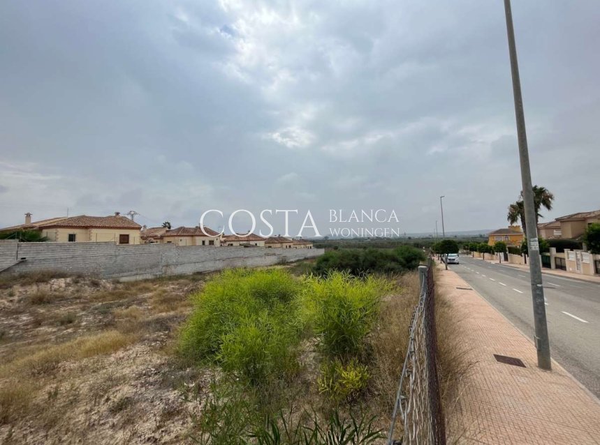 Resale - Plot -
San Fulgencio