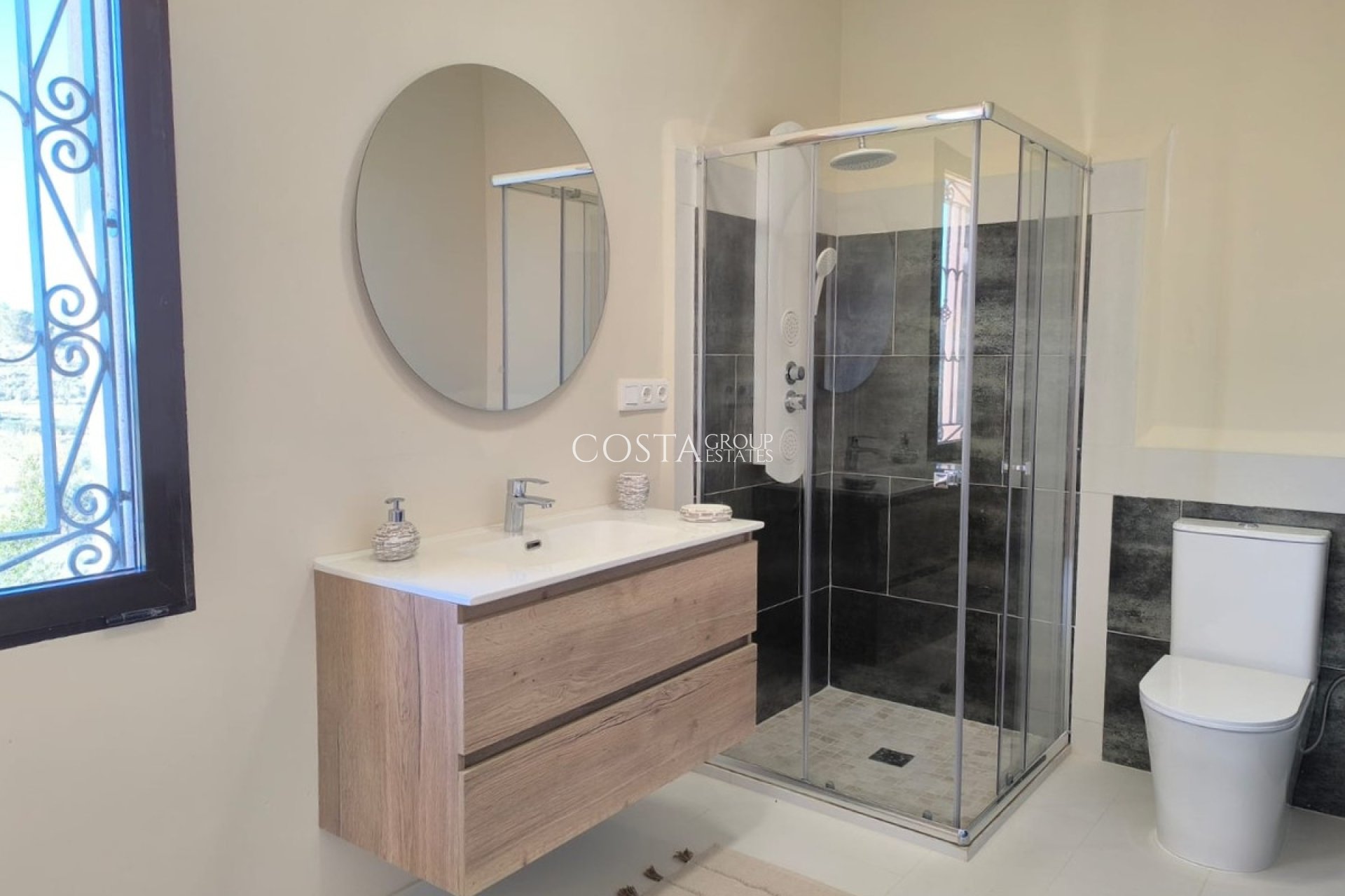 Resale - Villa -
Abanilla - Abanilla Centro