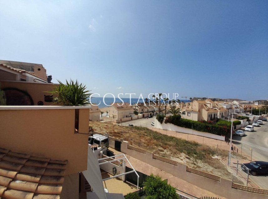 Resale - Villa -
Alamillo