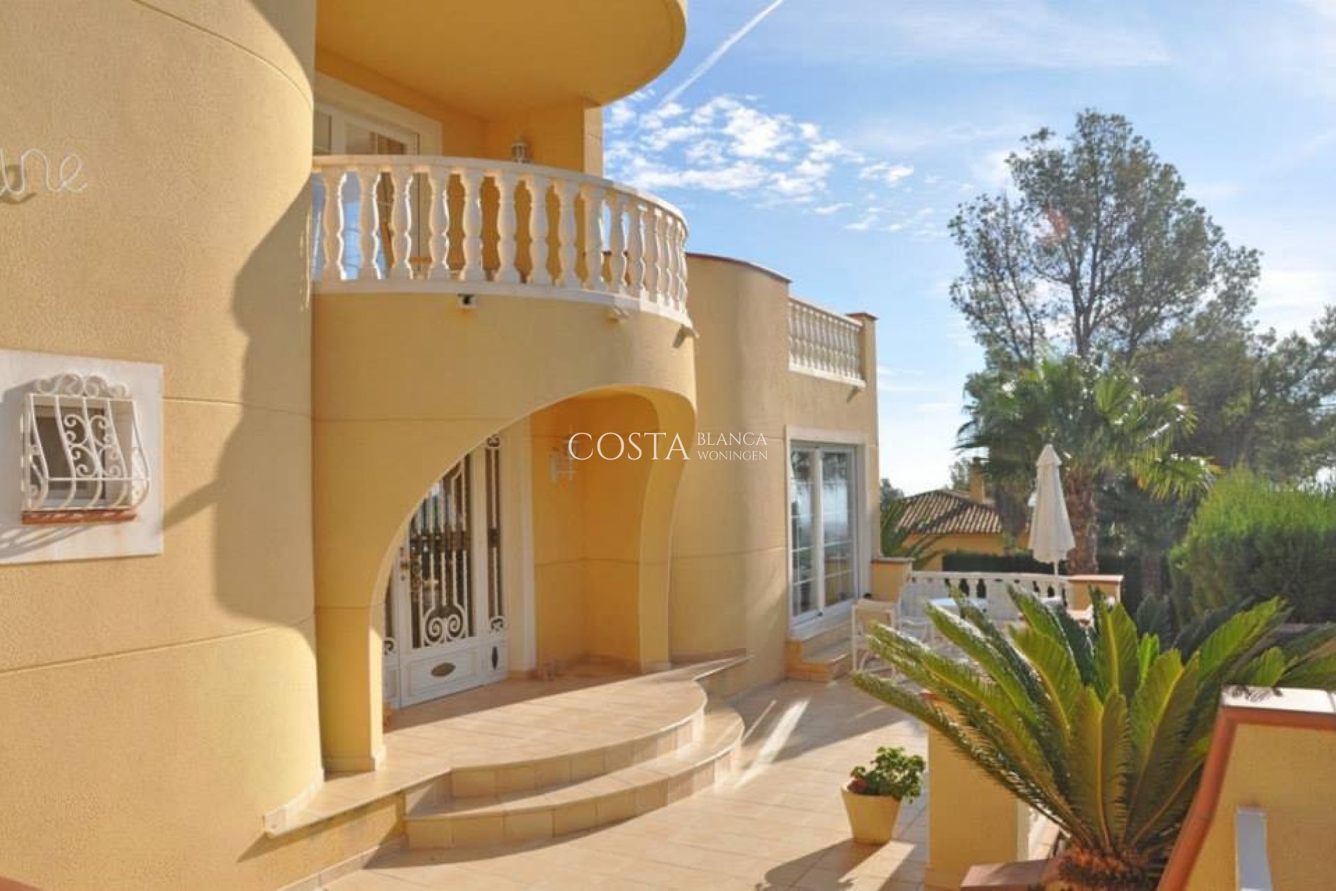 Resale - Villa -
Alfas del Pí