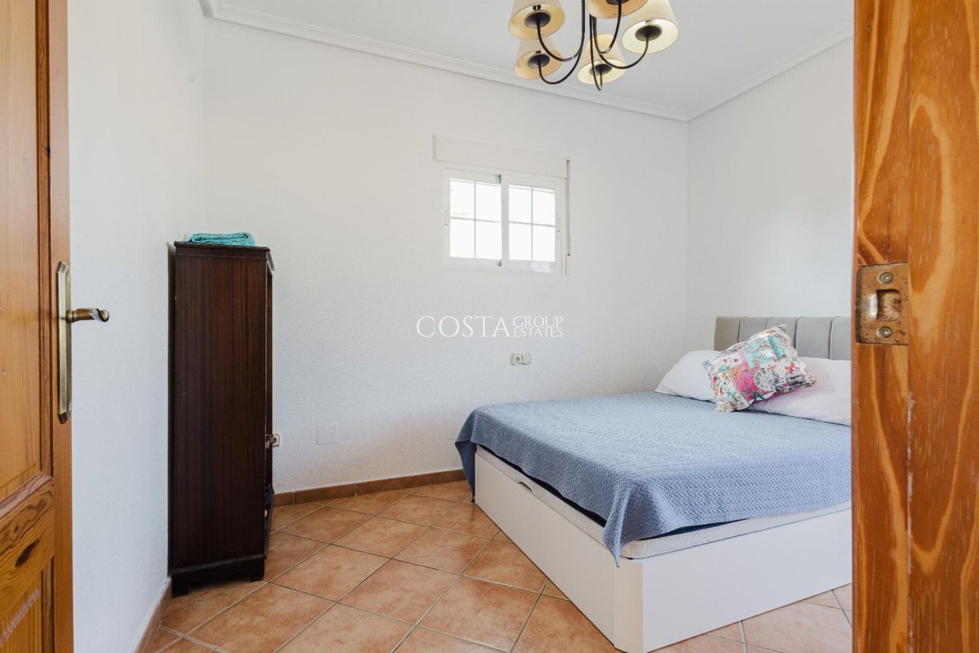 Resale - Villa -
Algorfa - Algorfa Centro