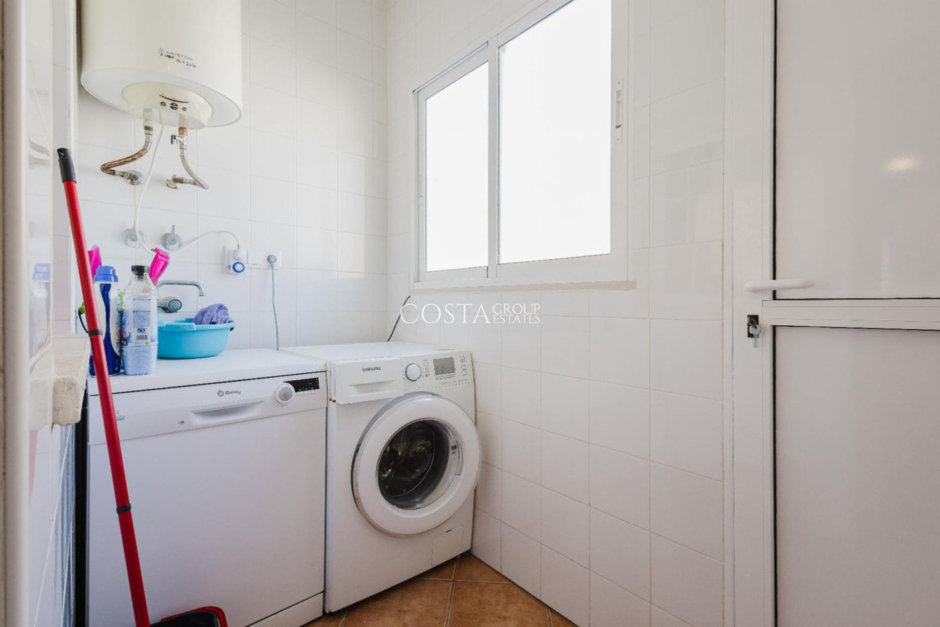 Resale - Villa -
Algorfa - Algorfa Centro