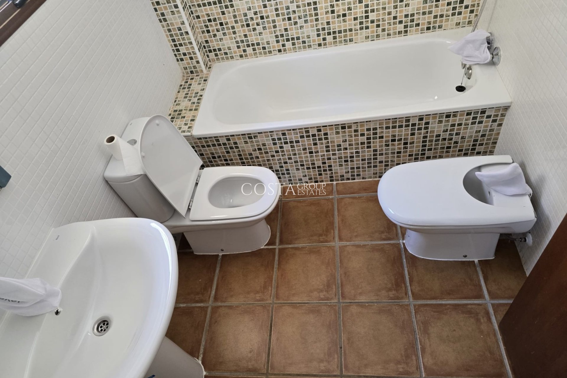Resale - Villa -
Algorfa - La Finca Golf Resort