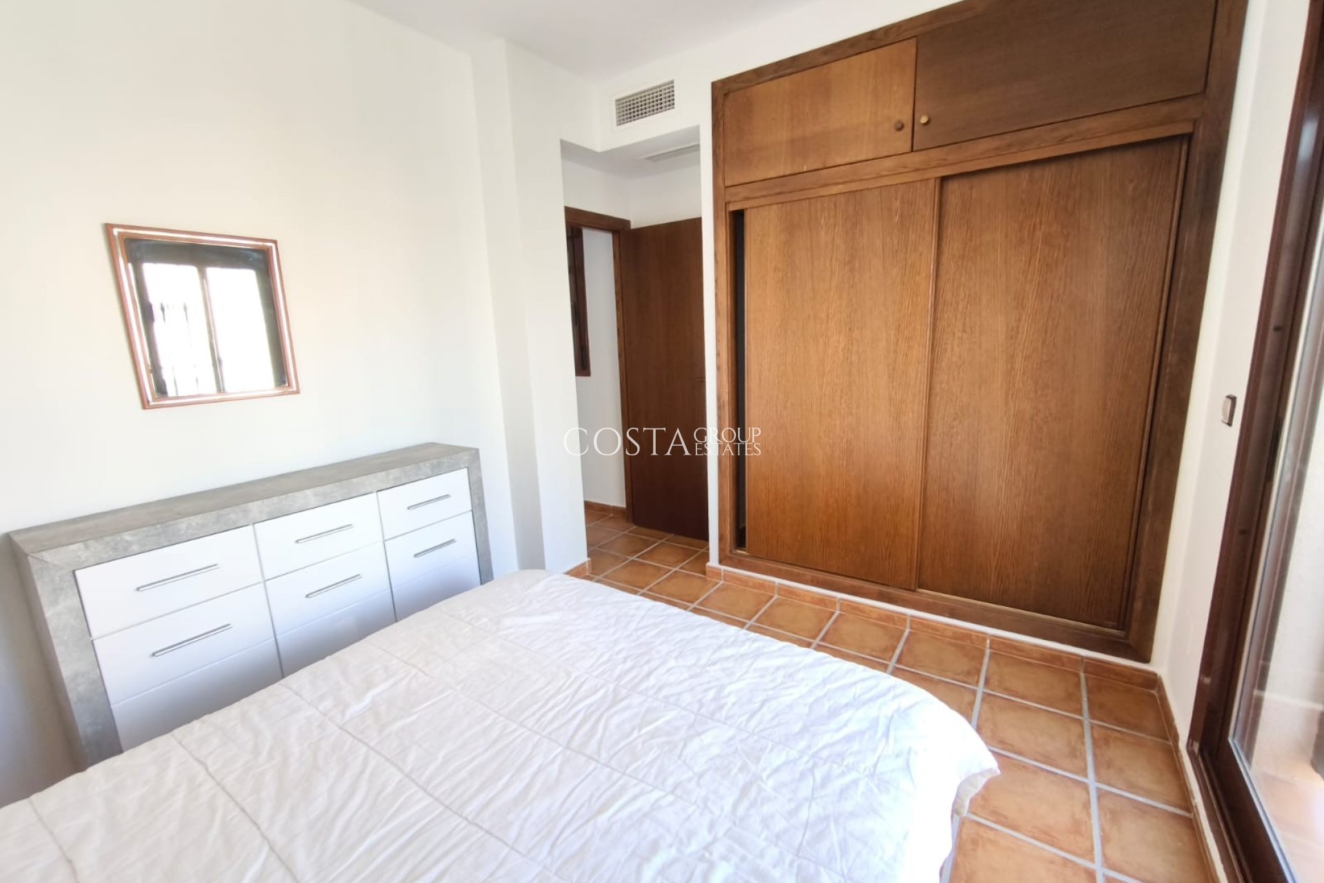 Resale - Villa -
Algorfa - La Finca Golf Resort