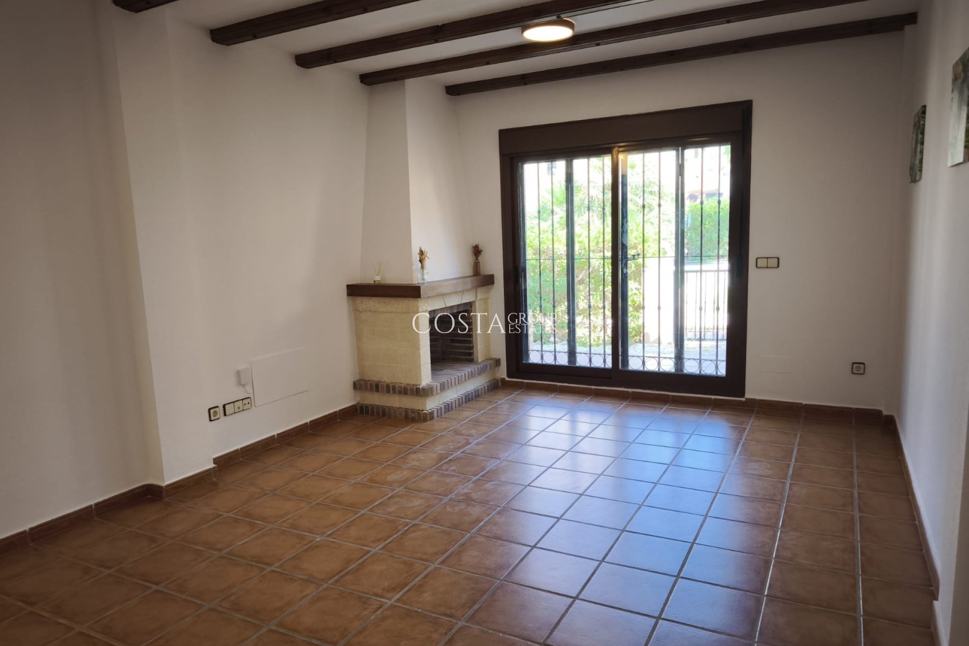 Resale - Villa -
Algorfa - La Finca Golf Resort