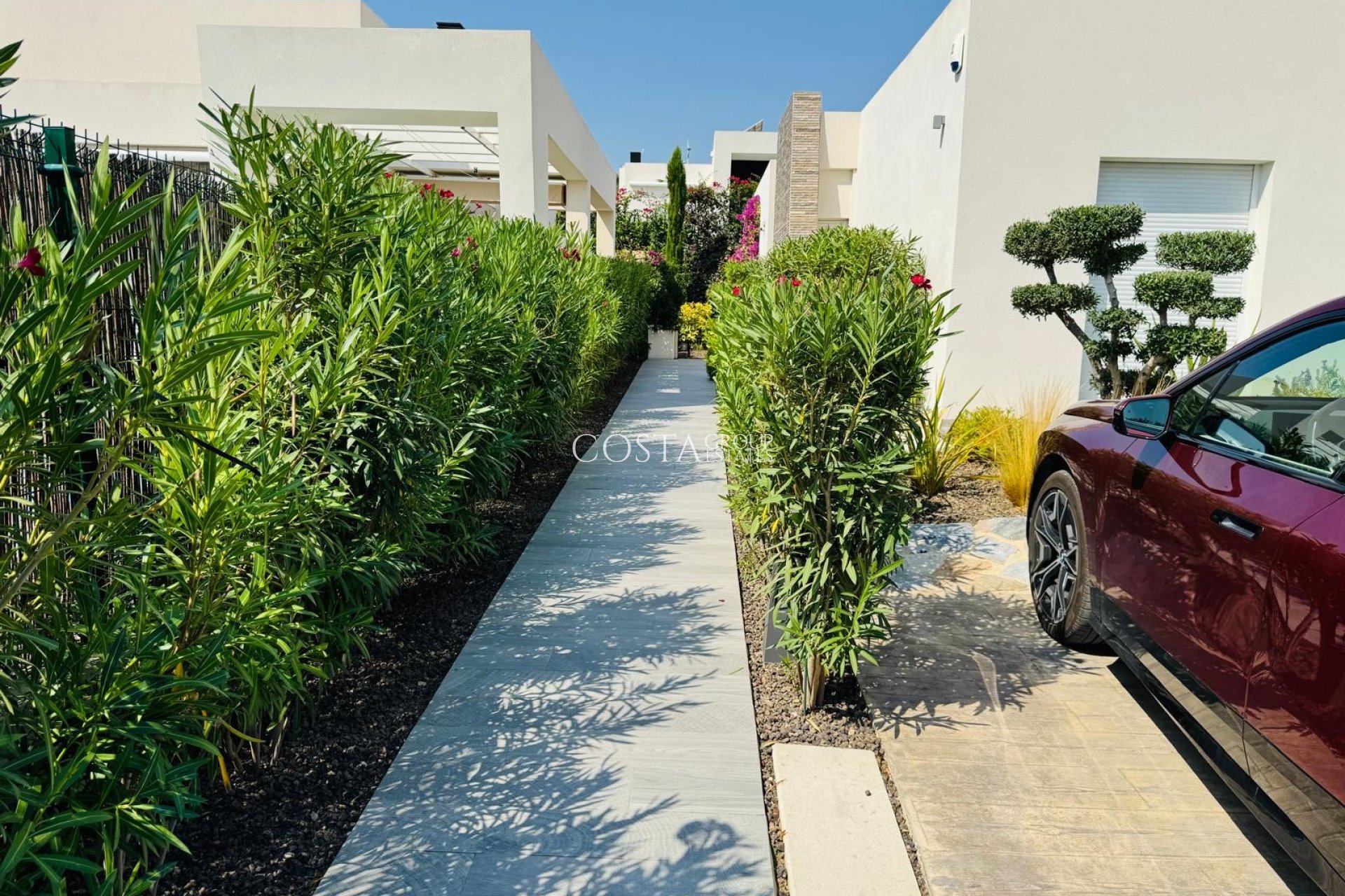 Resale - Villa -
Algorfa - La Finca Golf