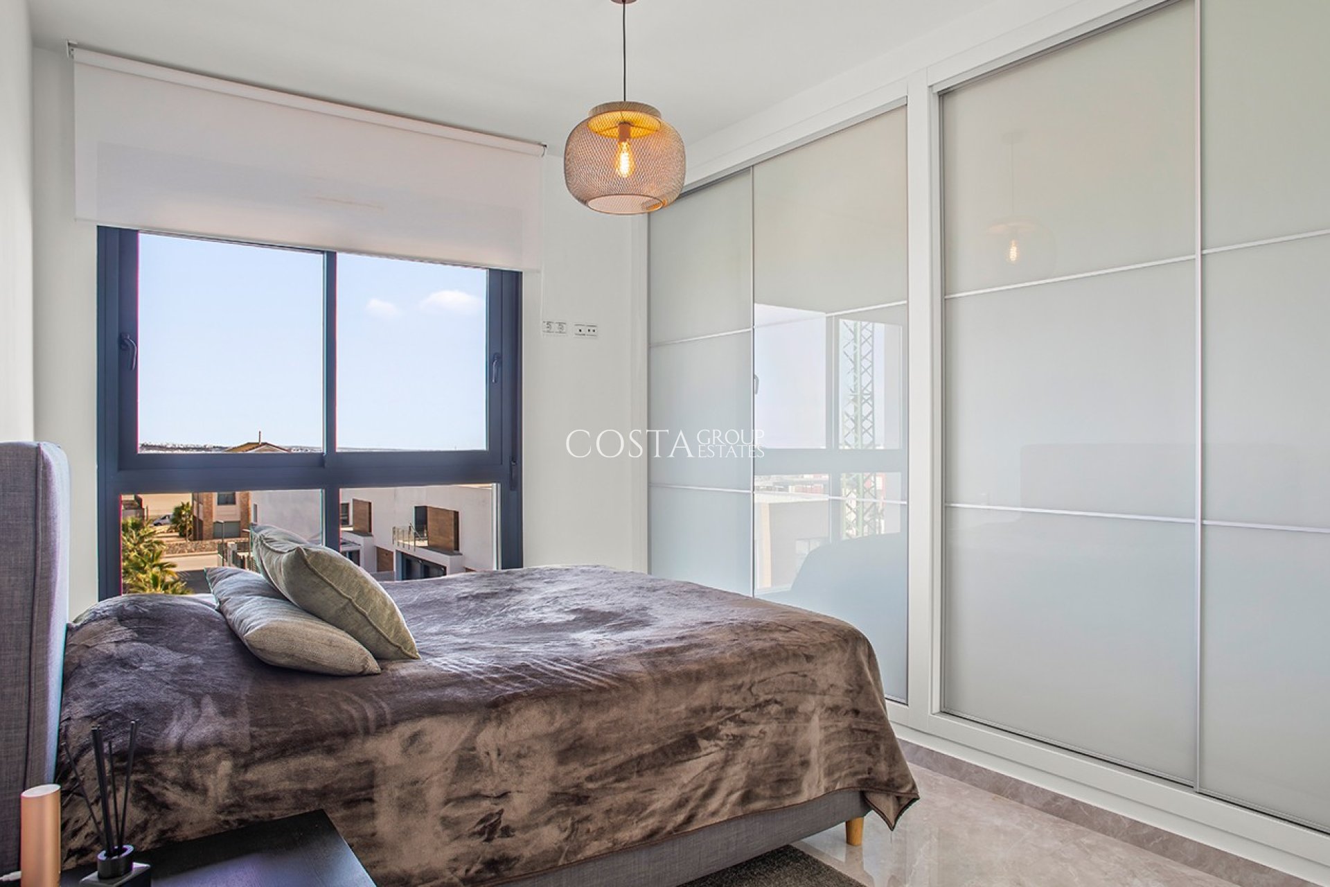 Resale - Villa -
Algorfa - La finca Golf