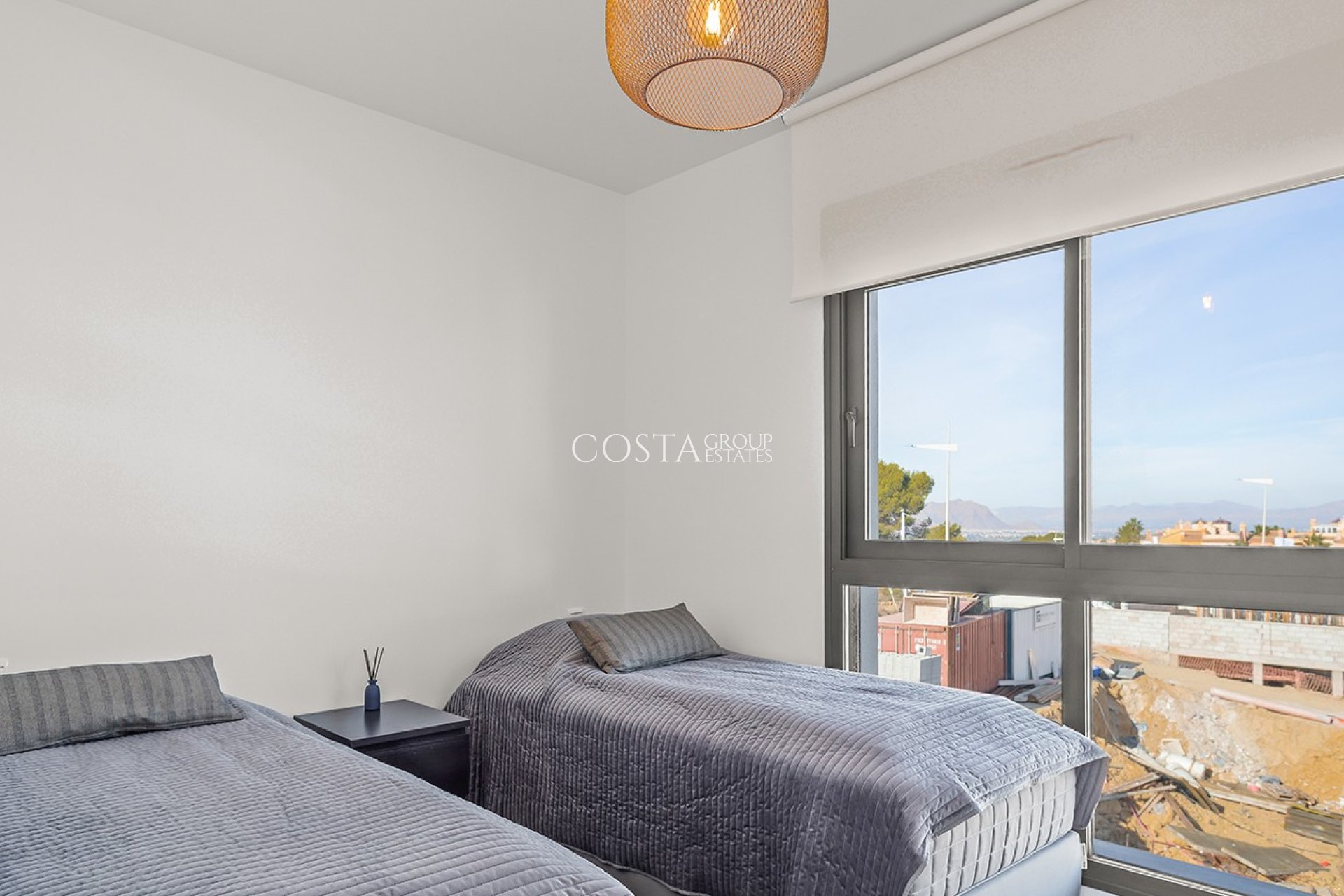 Resale - Villa -
Algorfa - La finca Golf