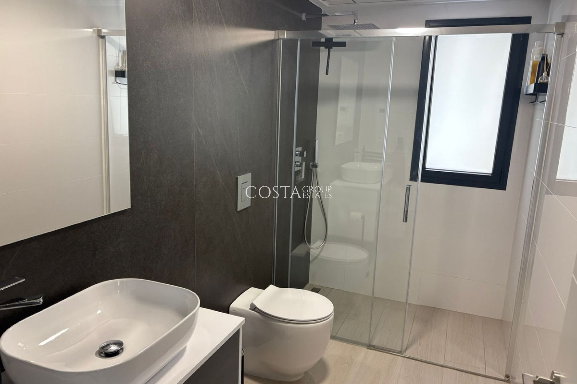 Resale - Villa -
Algorfa - La Finca Golf