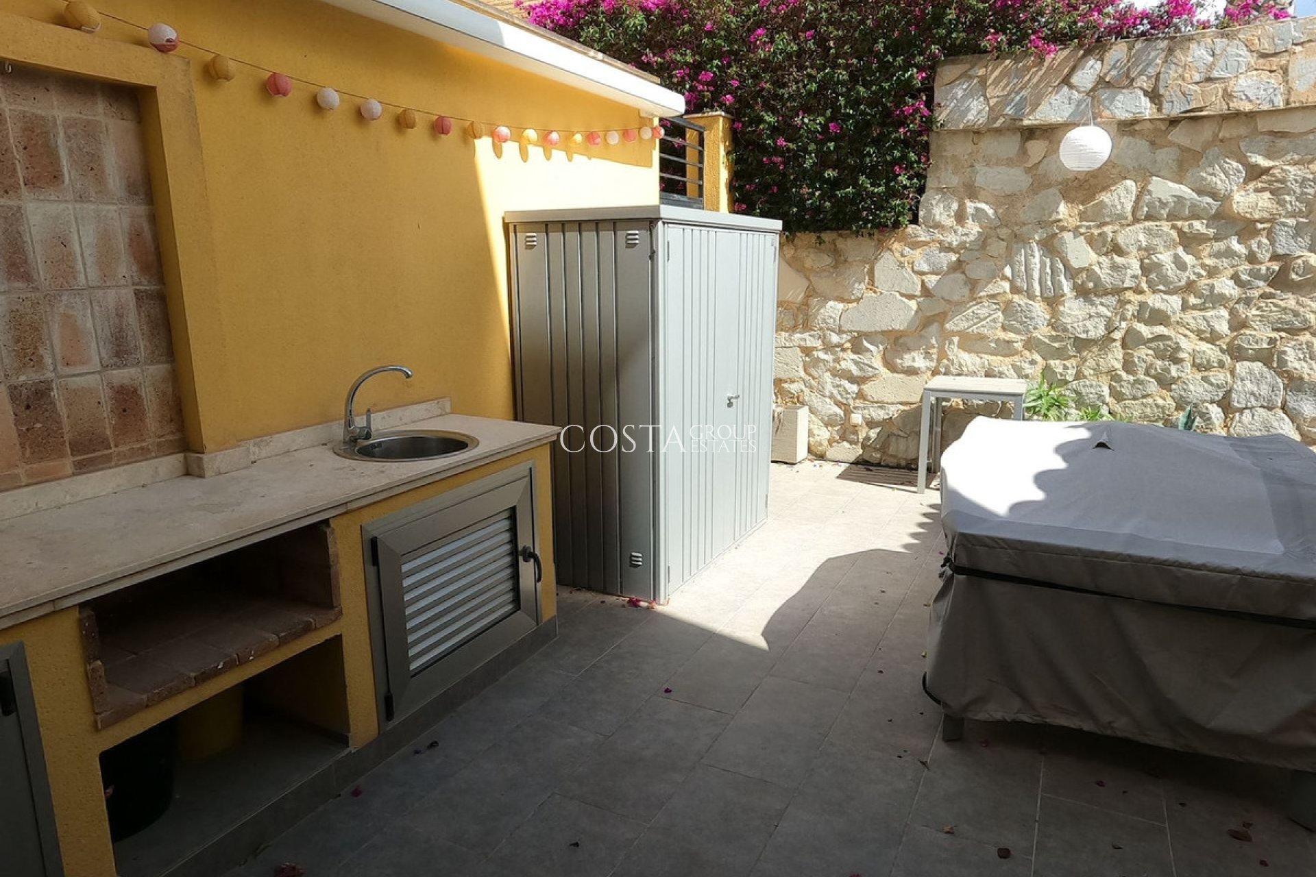 Resale - Villa -
Algorfa - La Finca Golf