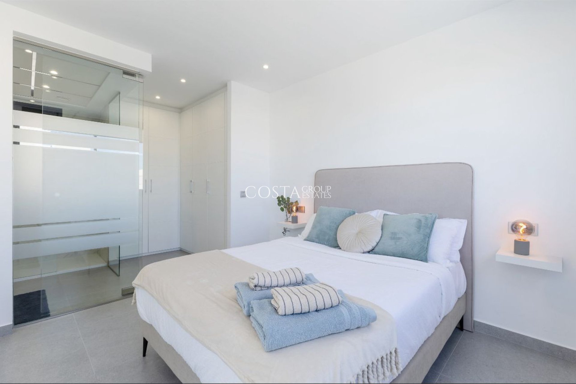 Resale - Villa -
Algorfa - La Finca Golf