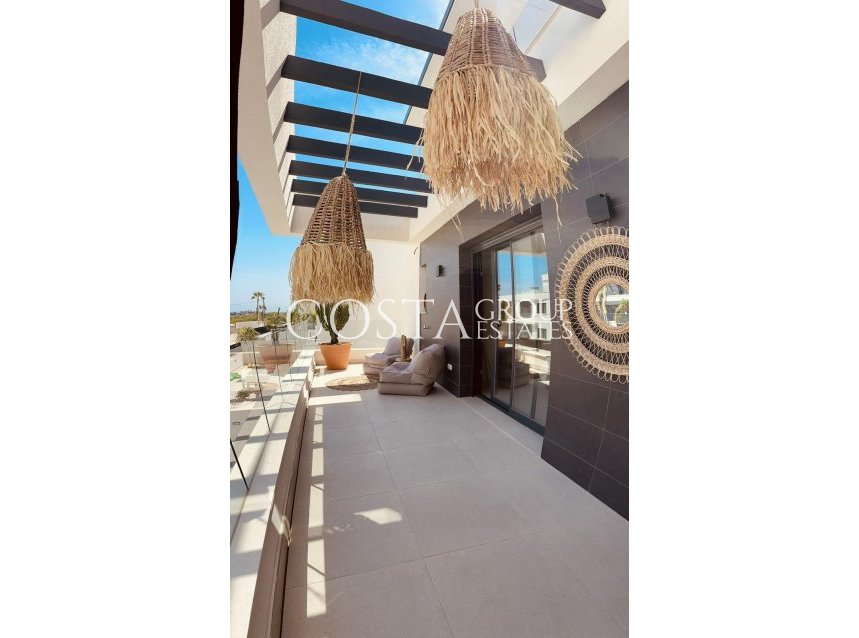 Resale - Villa -
Algorfa - La Finca Golf