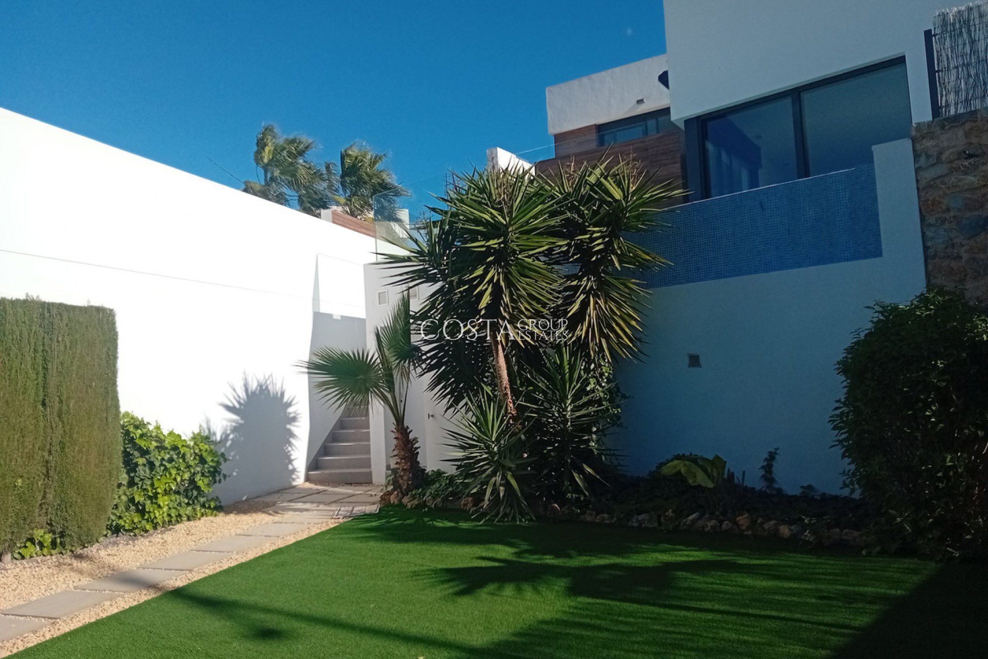 Resale - Villa -
Algorfa - La Finca Golf