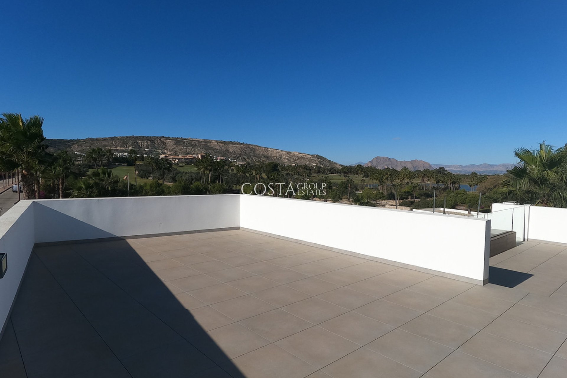Resale - Villa -
Algorfa - La Finca Golf