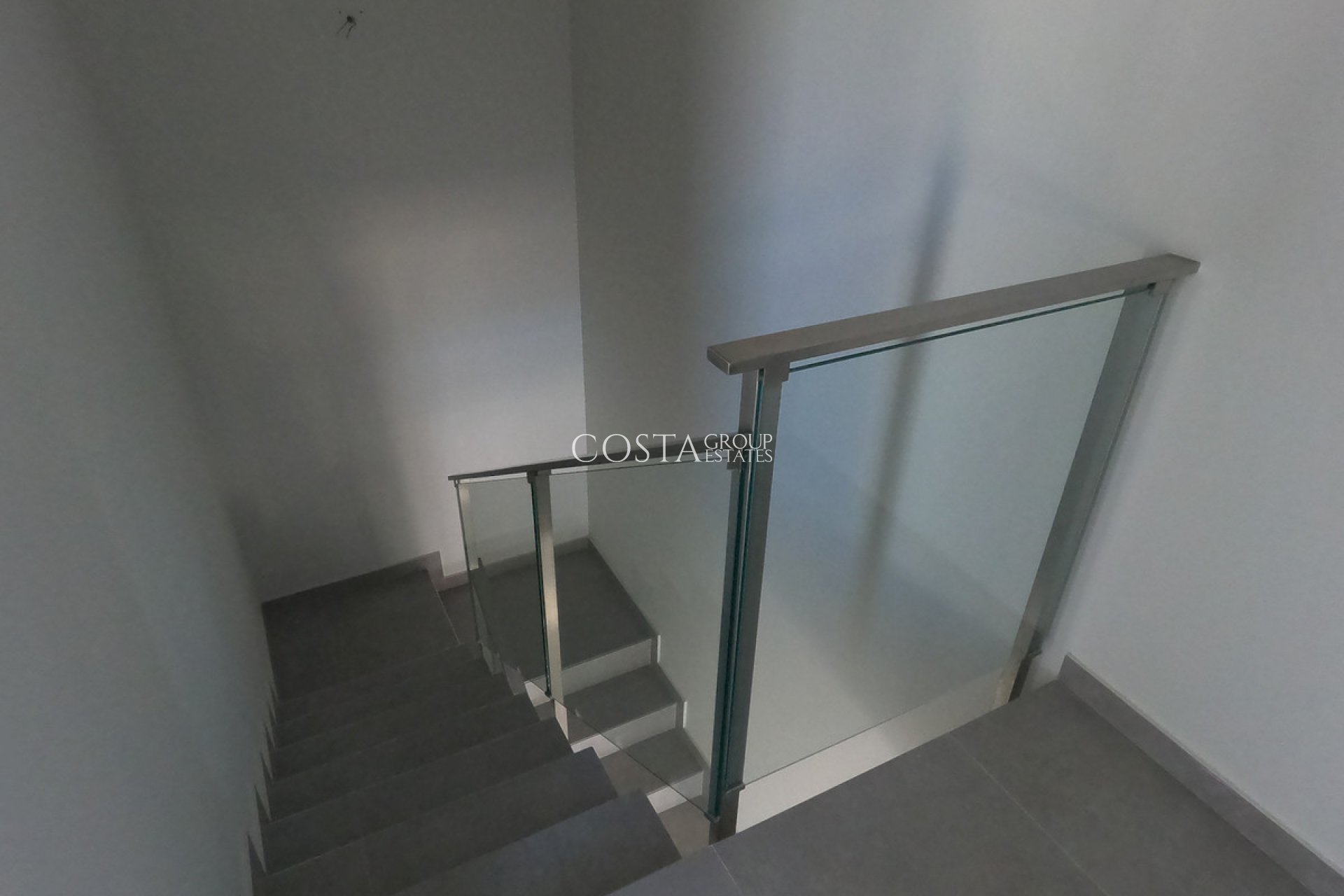 Resale - Villa -
Algorfa - La Finca Golf