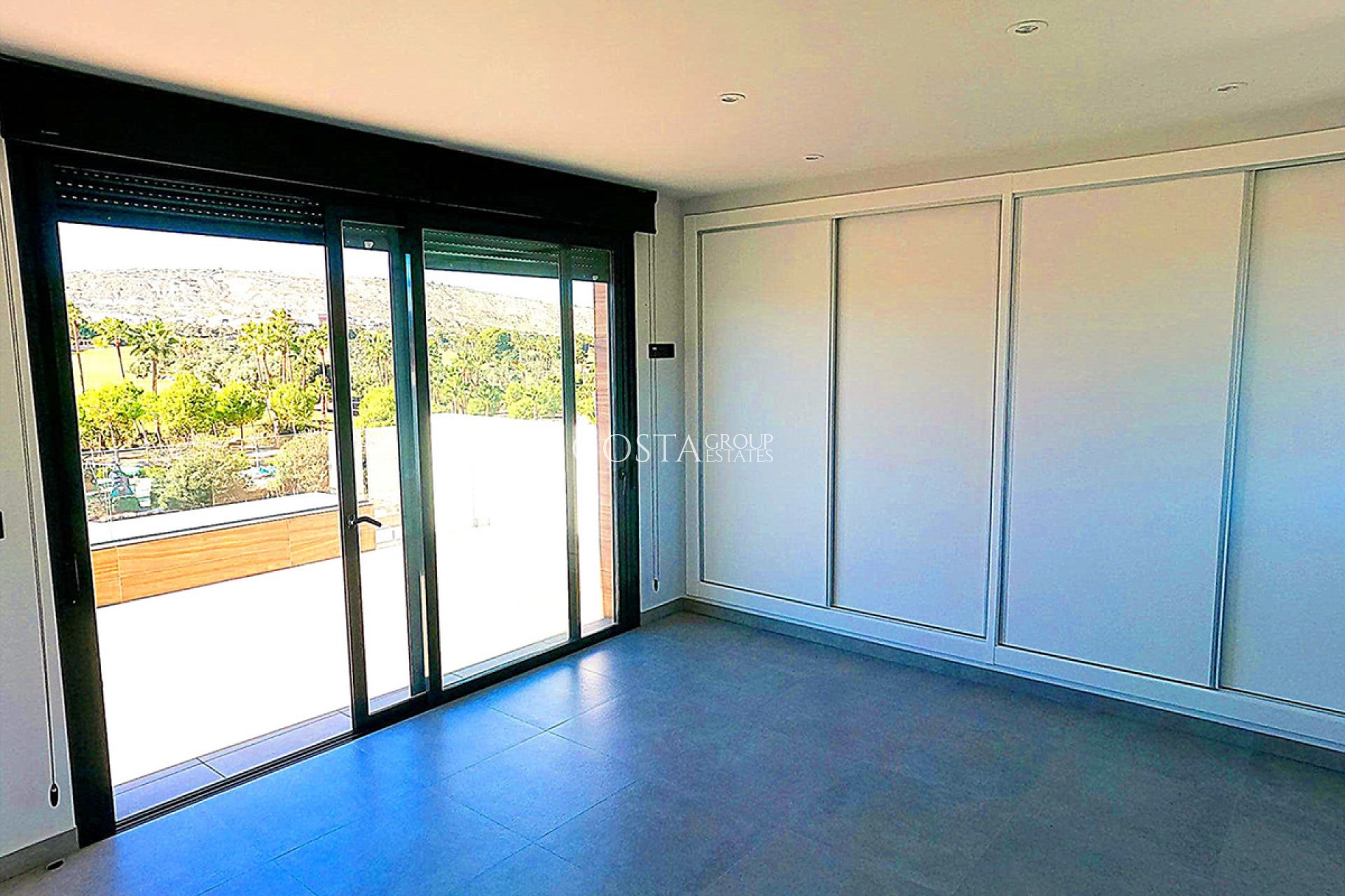 Resale - Villa -
Algorfa - La Finca Golf