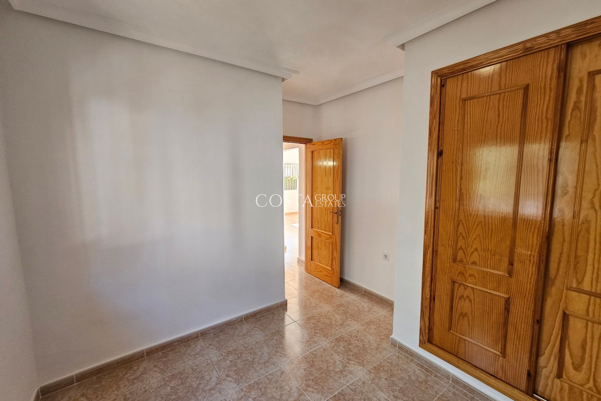 Resale - Villa -
Algorfa - Montemar