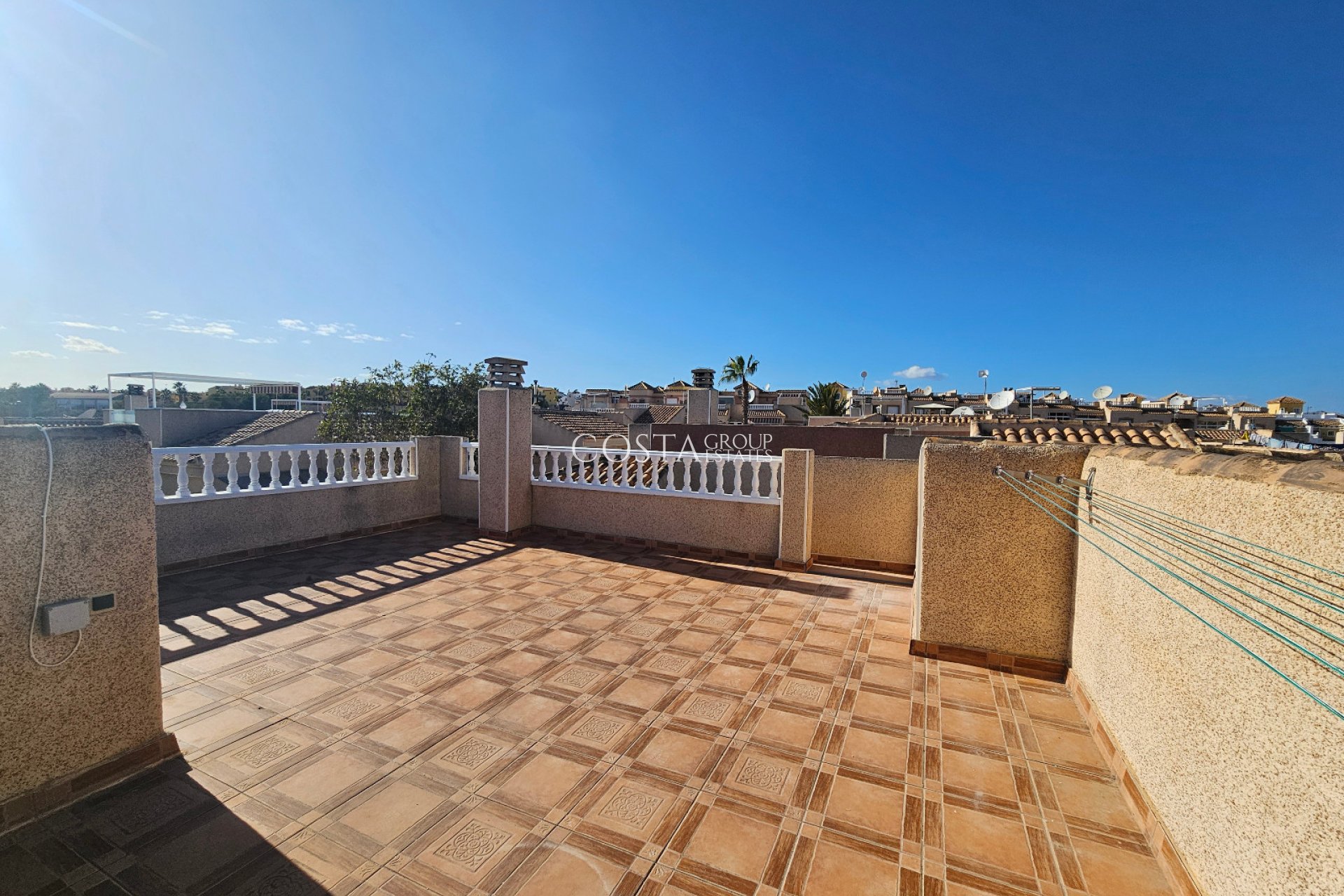 Resale - Villa -
Algorfa - Montemar