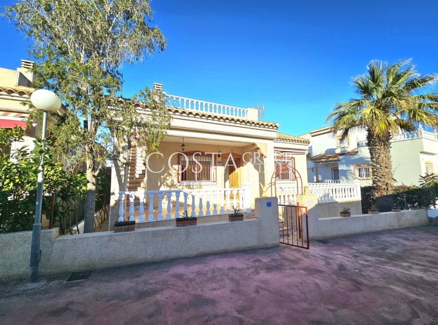 Resale - Villa -
Algorfa - Montemar