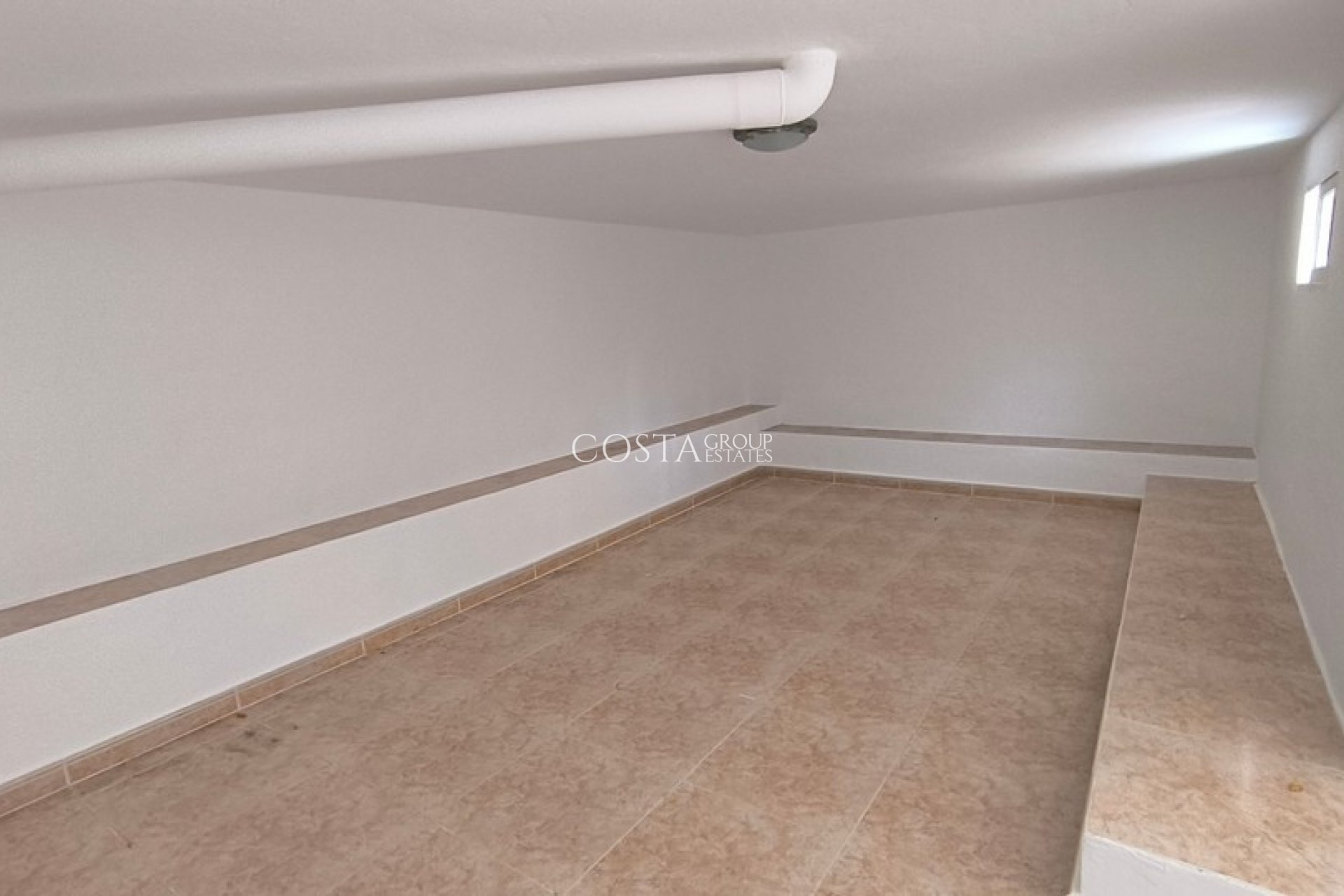 Resale - Villa -
Algorfa - Montemar