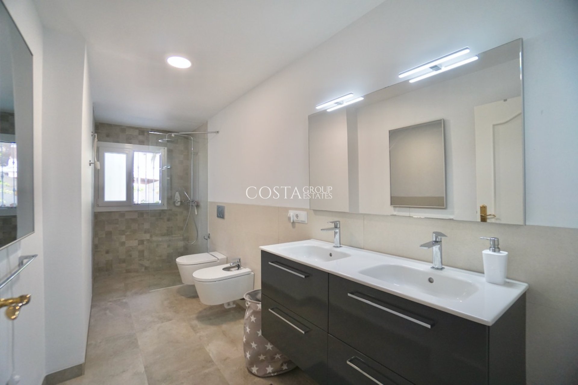 Resale - Villa -
Algorfa - Montemar