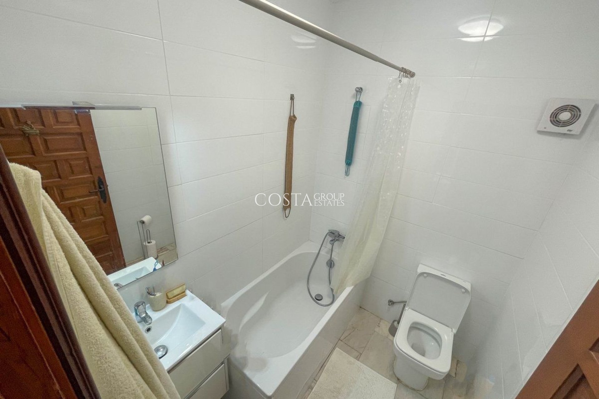 Resale - Villa -
Algorfa - Montemar