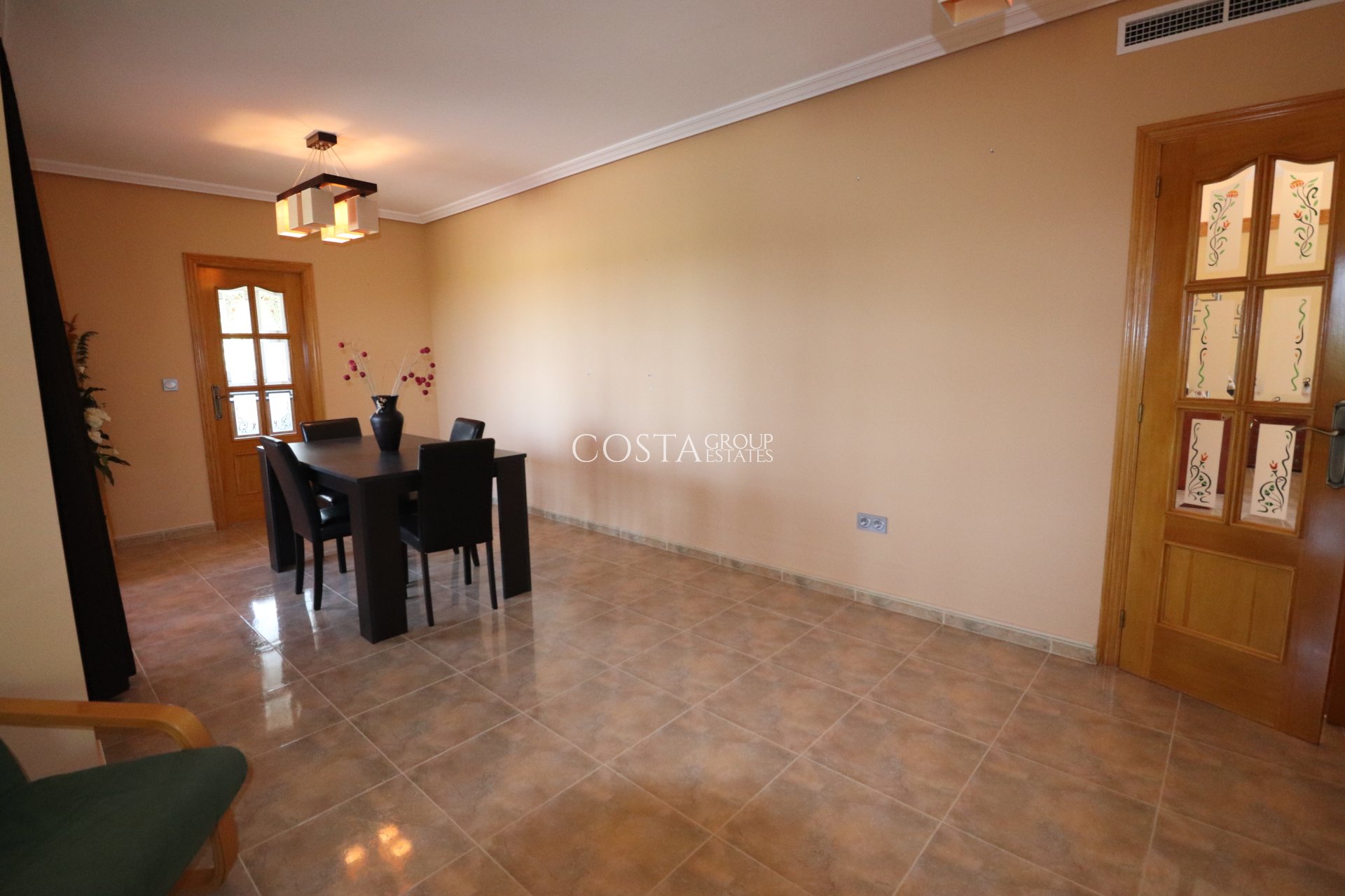 Resale - Villa -
Algorfa