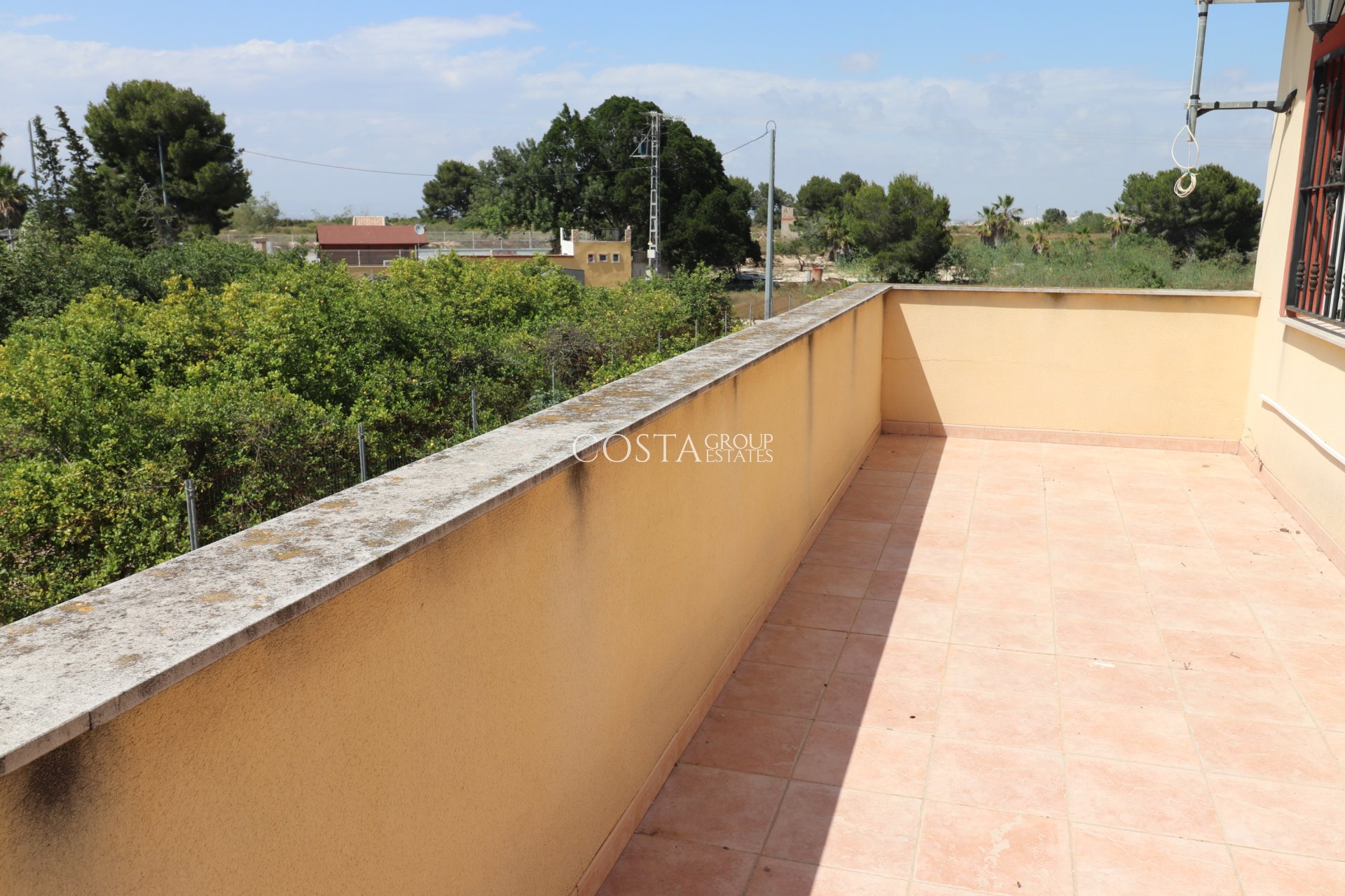 Resale - Villa -
Algorfa