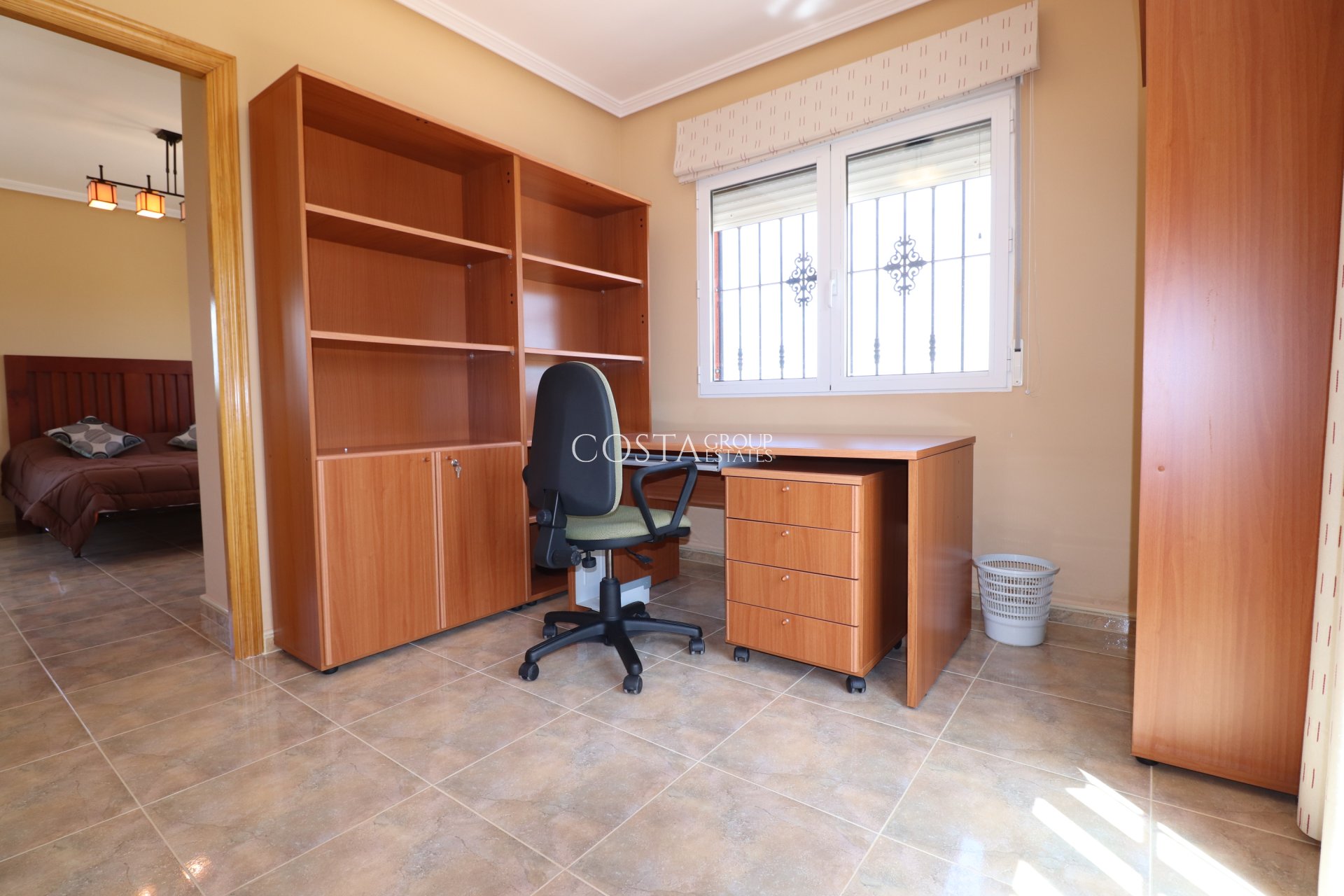 Resale - Villa -
Algorfa