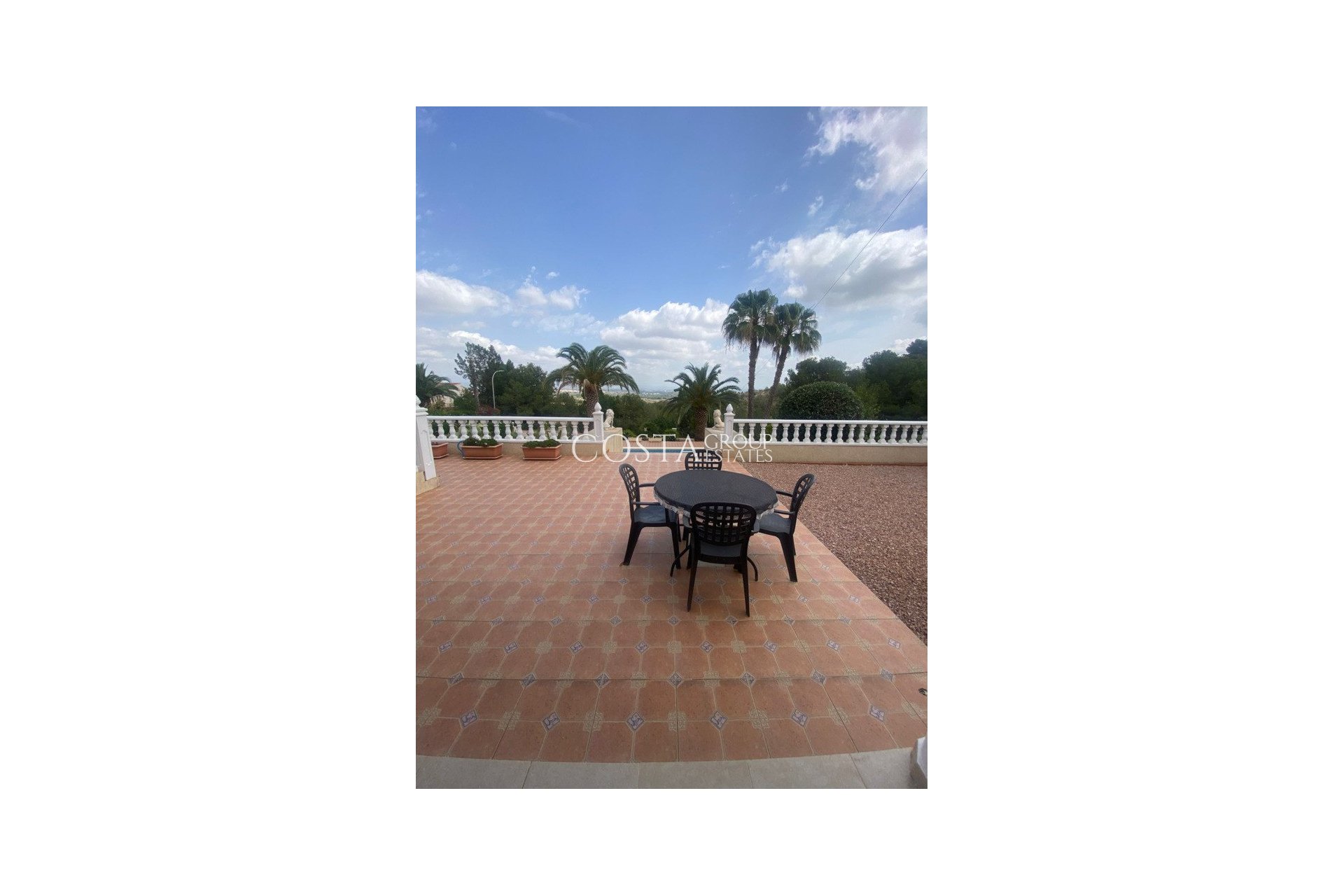 Resale - Villa -
Algorfa