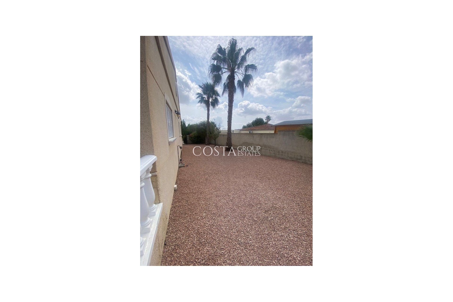 Resale - Villa -
Algorfa