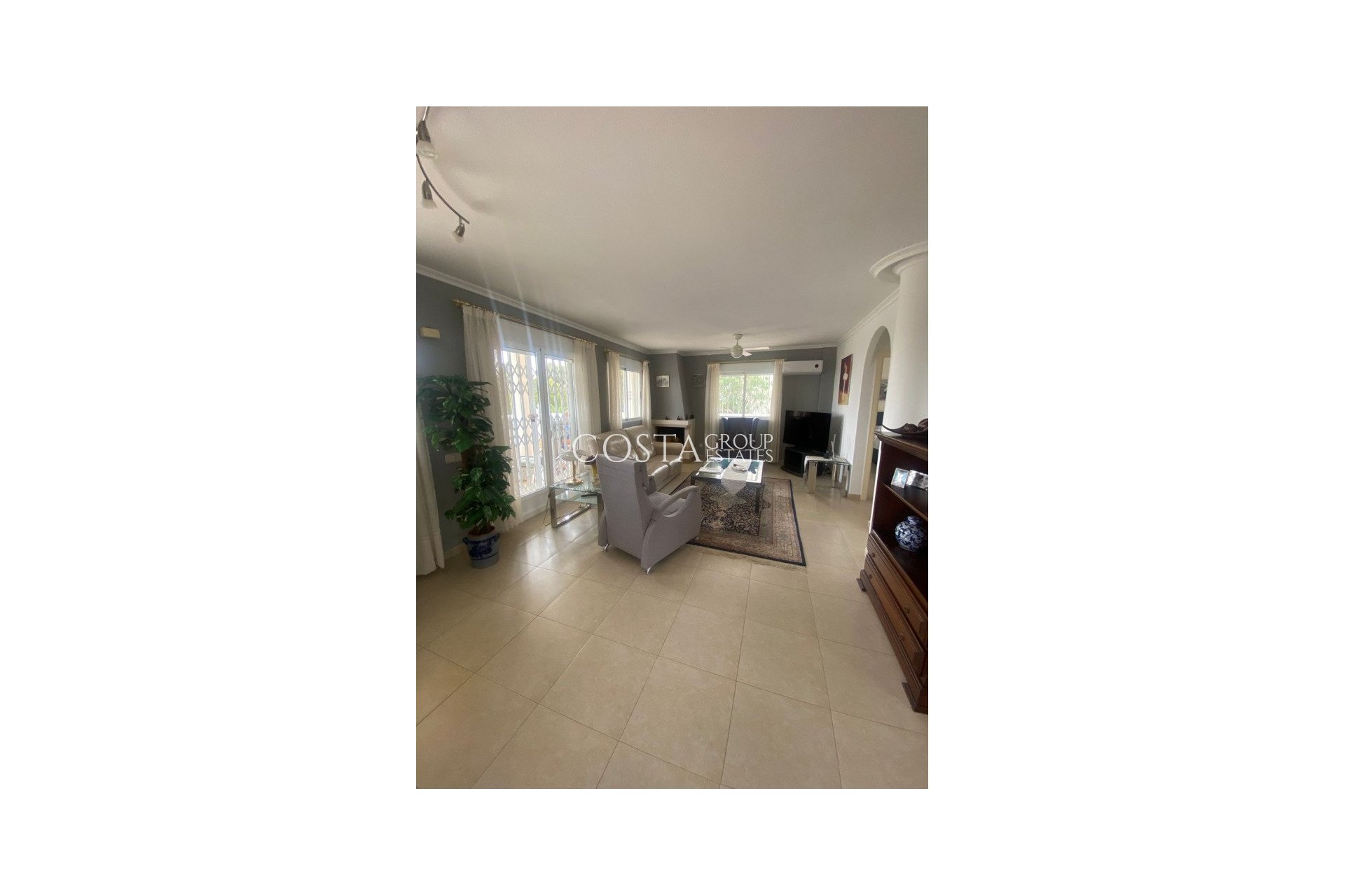 Resale - Villa -
Algorfa