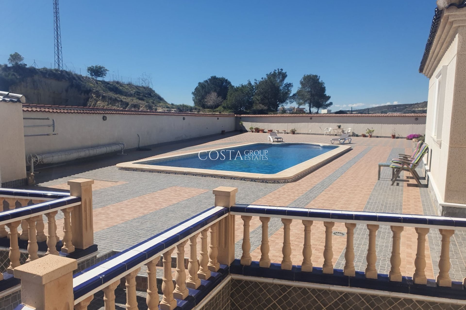Resale - Villa -
Algorfa