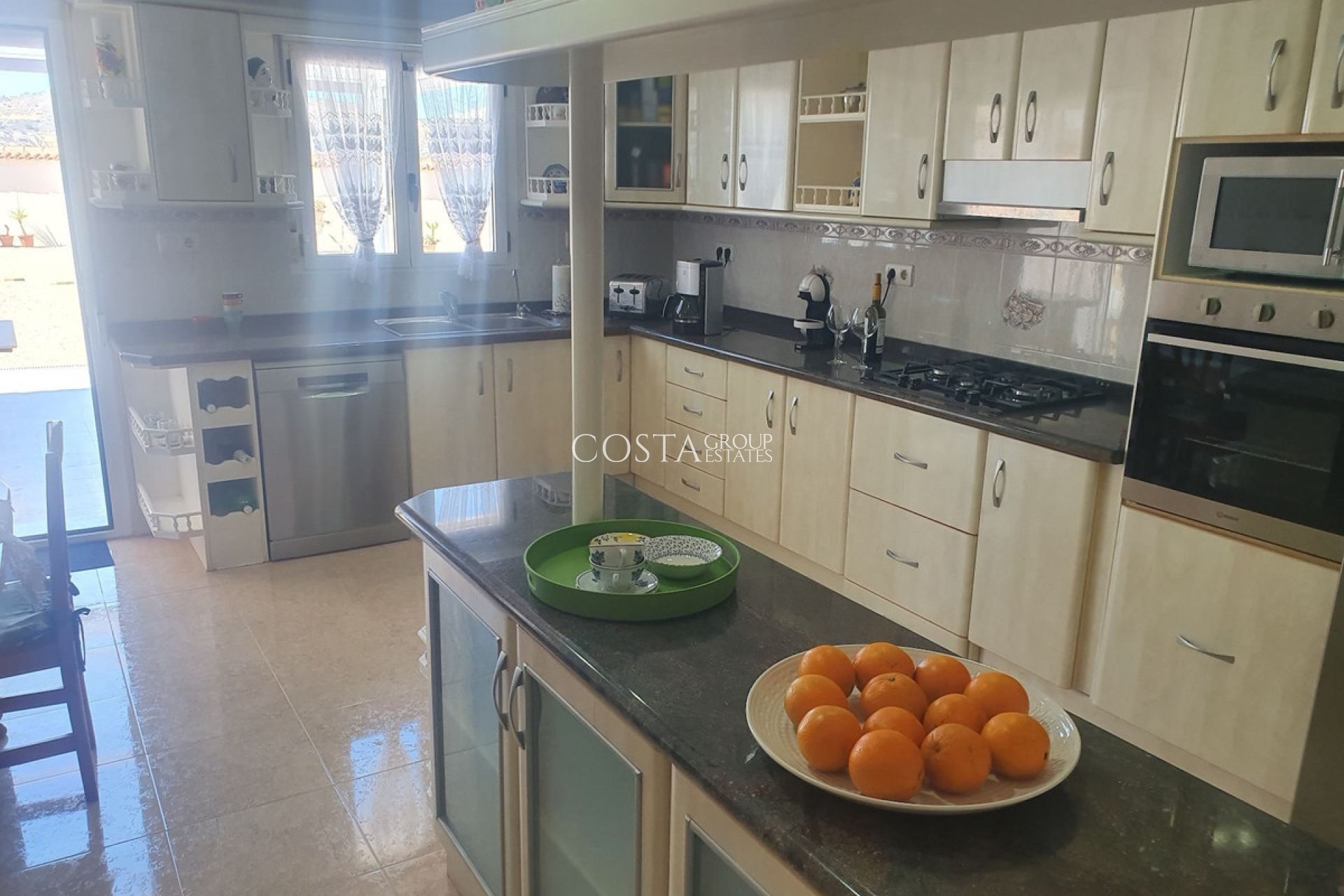 Resale - Villa -
Algorfa