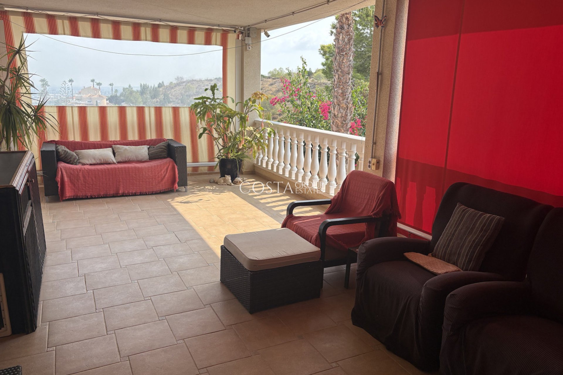 Resale - Villa -
Algorfa