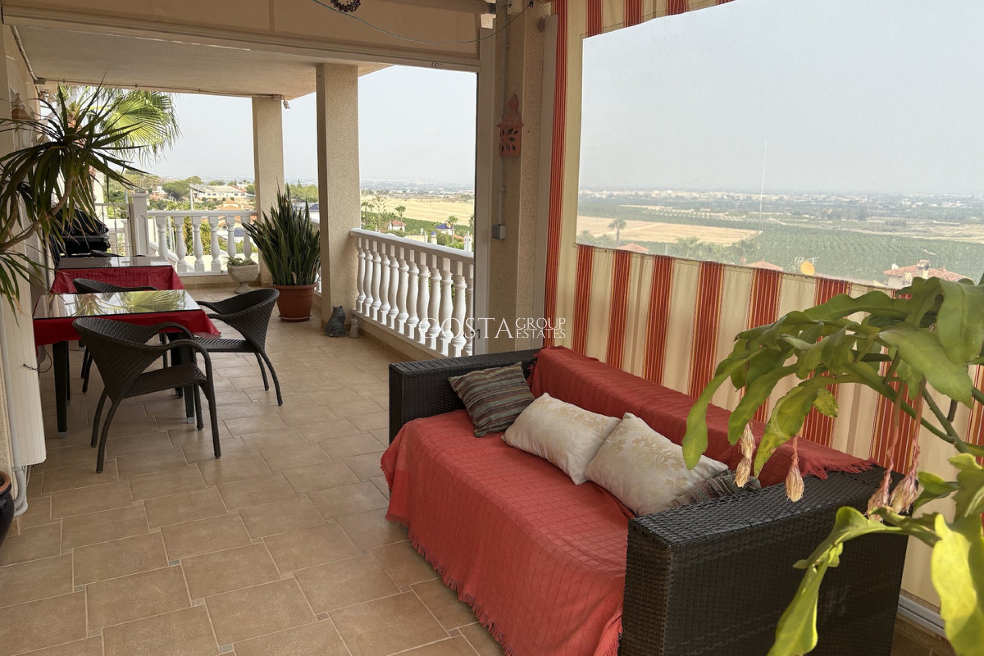 Resale - Villa -
Algorfa