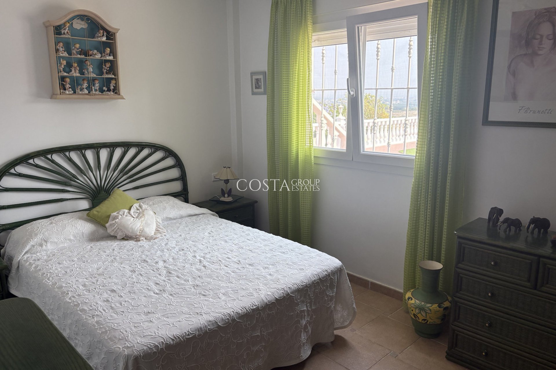 Resale - Villa -
Algorfa