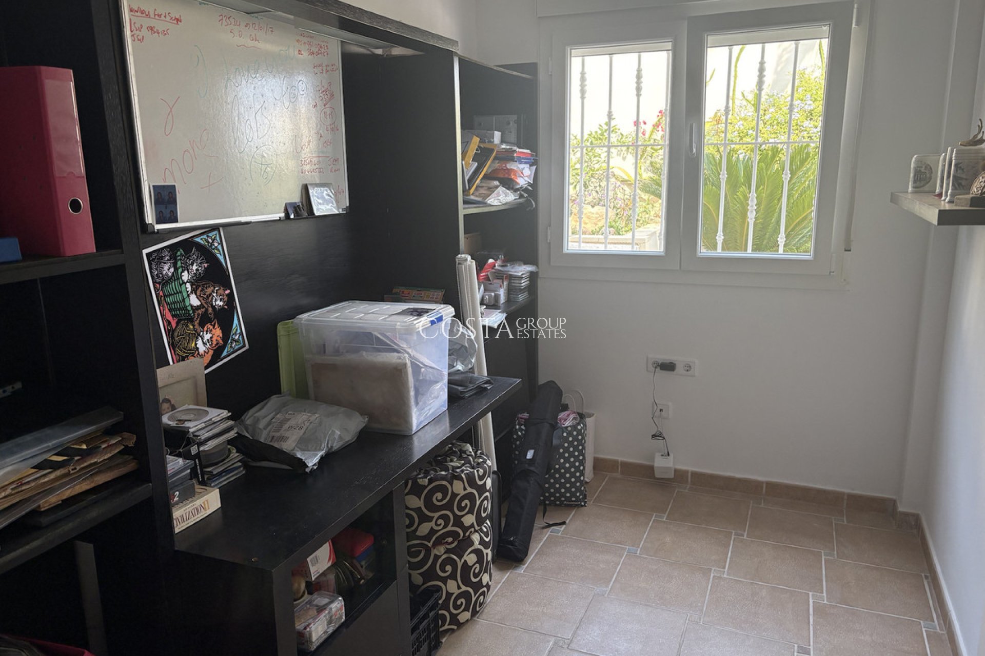 Resale - Villa -
Algorfa