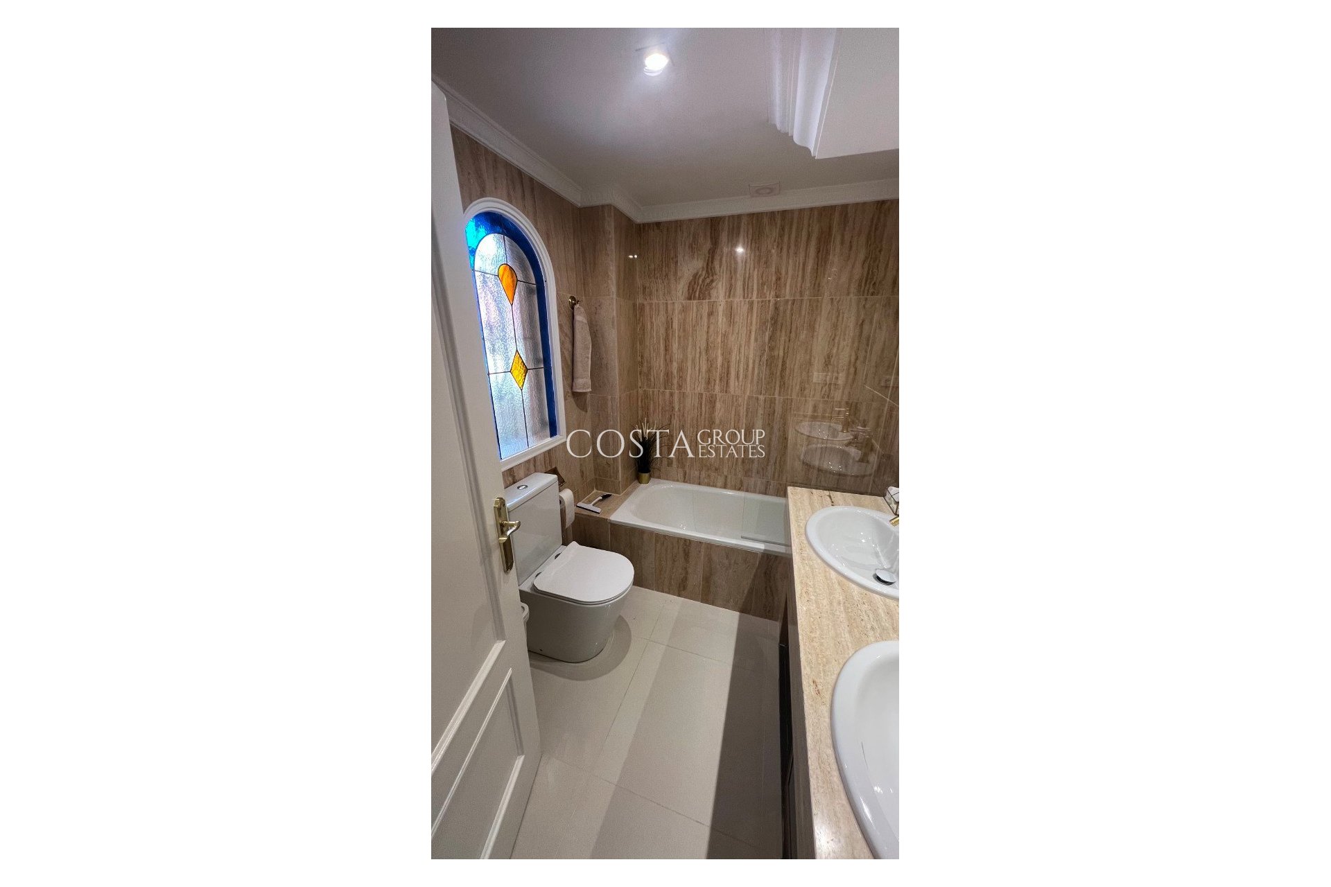 Resale - Villa -
Algorfa