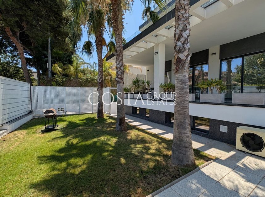 Resale - Villa -
Alicante - Alicante Centro