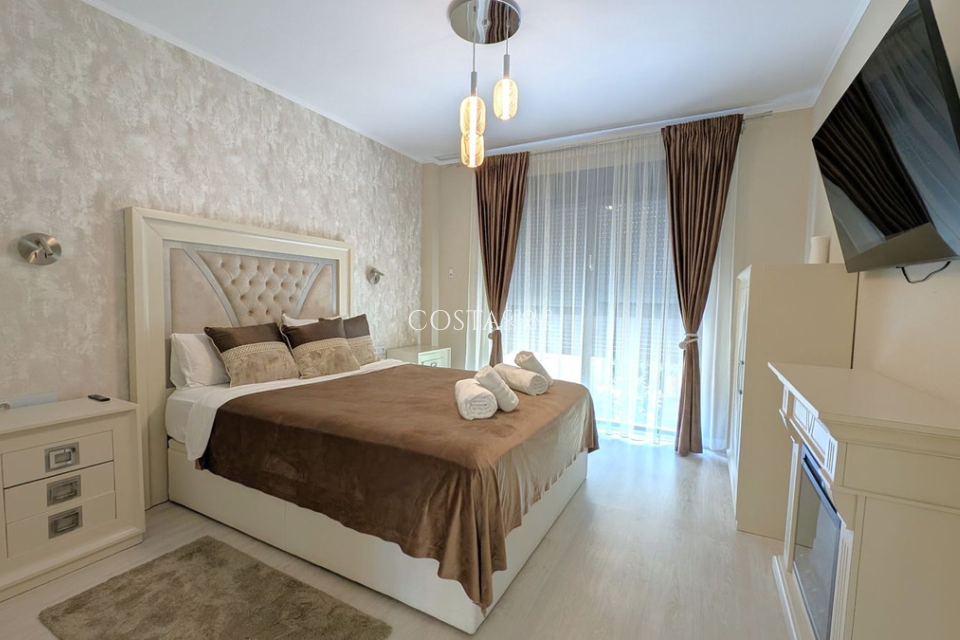 Resale - Villa -
Alicante - Alicante Centro