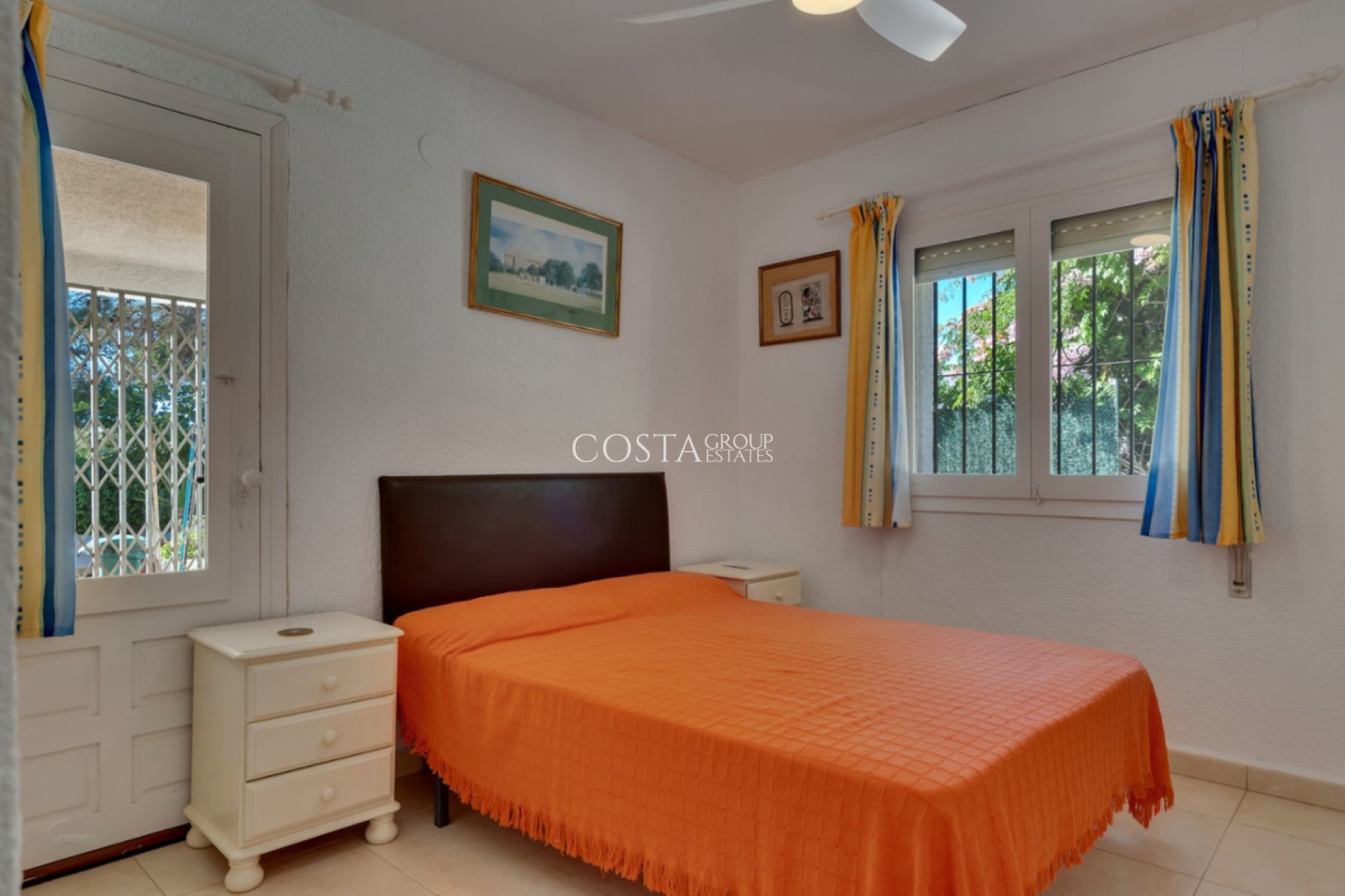 Resale - Villa -
Alicante - Alicante Centro