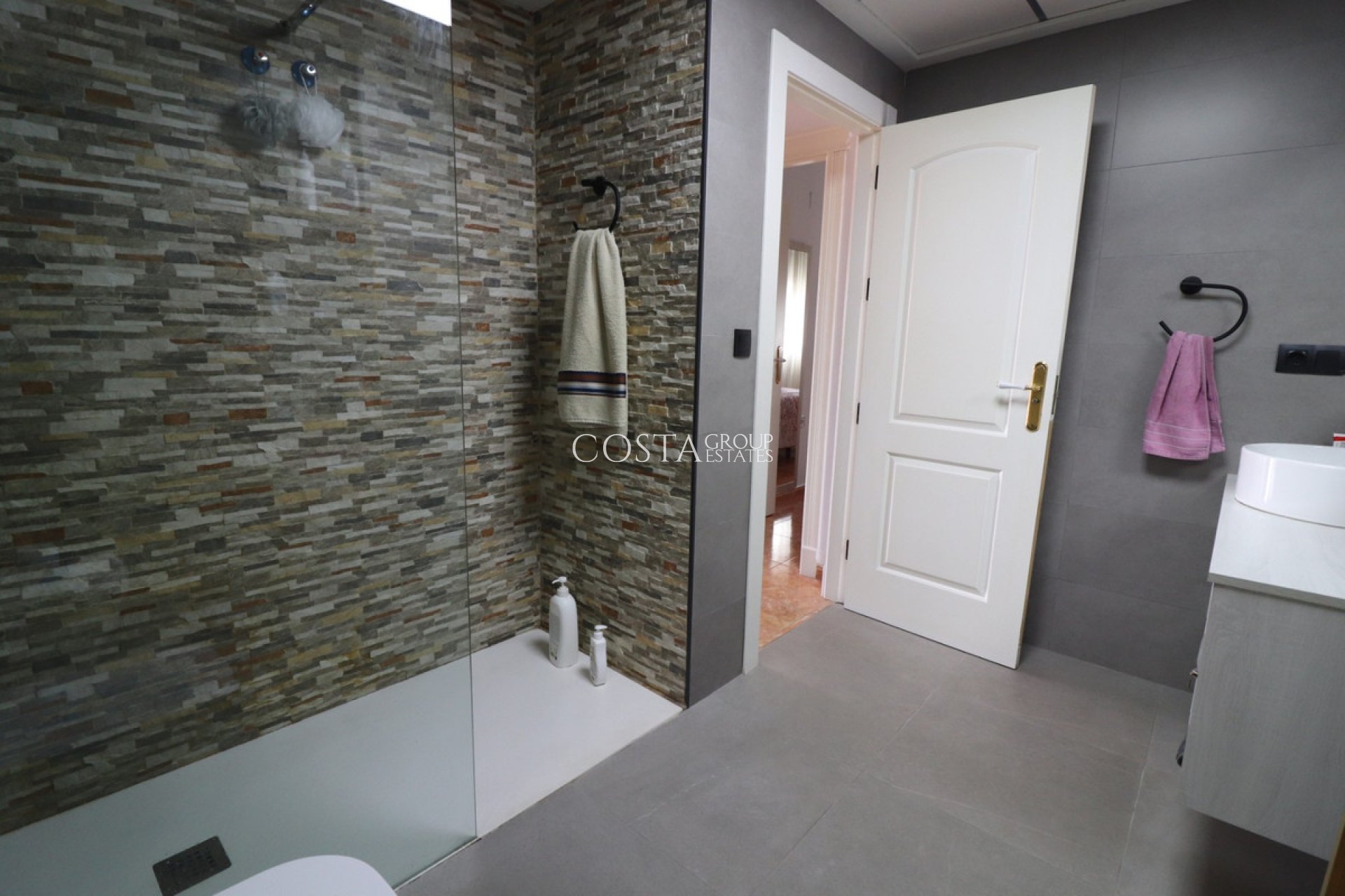 Resale - Villa -
Almoradí - El Saladar