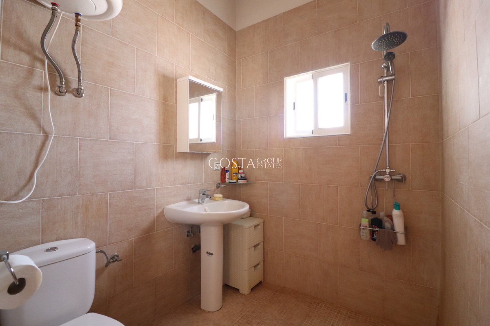 Resale - Villa -
Almoradí - Heredades