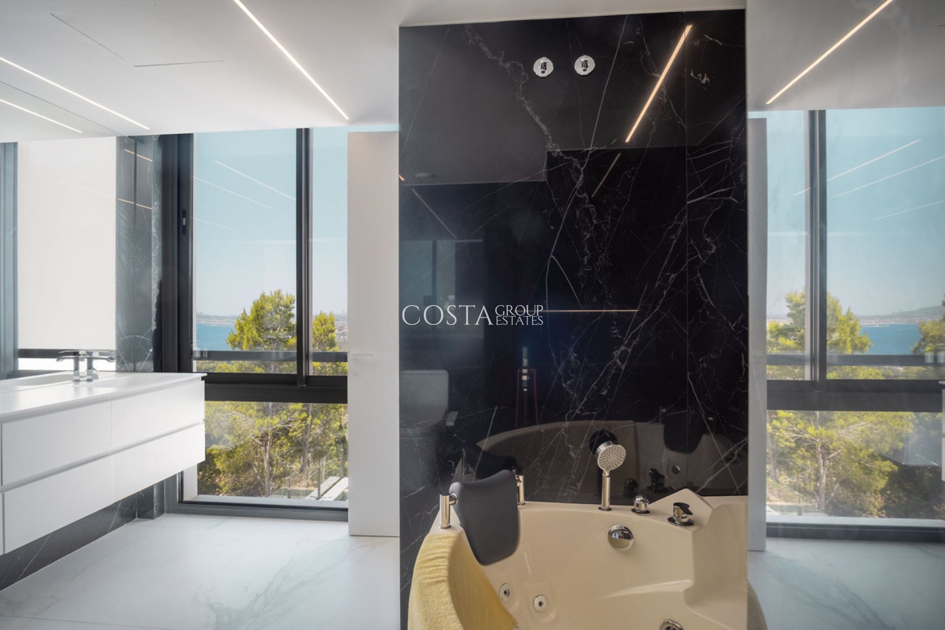 Resale - Villa -
Altea - Altea Centro