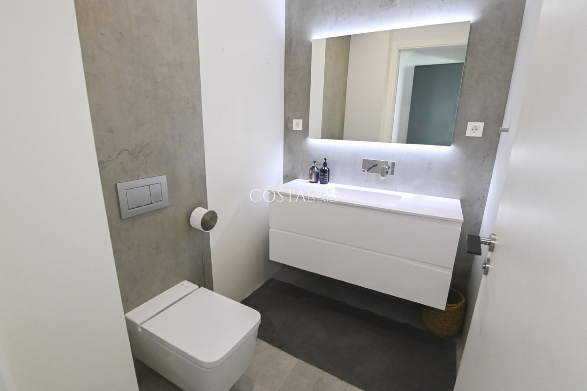 Resale - Villa -
Altea - Altea Hills